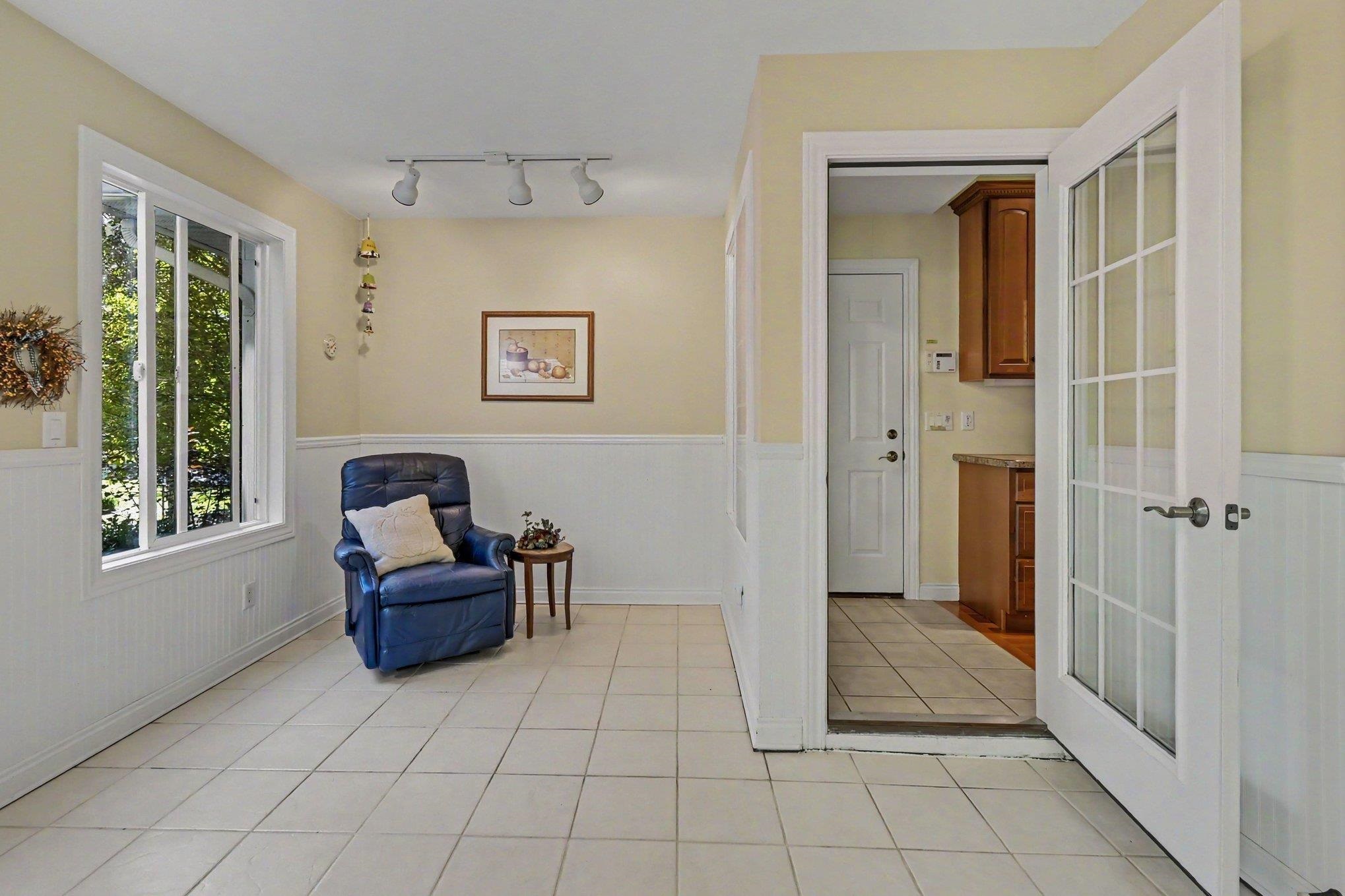 7430 Rock Hollow Lane