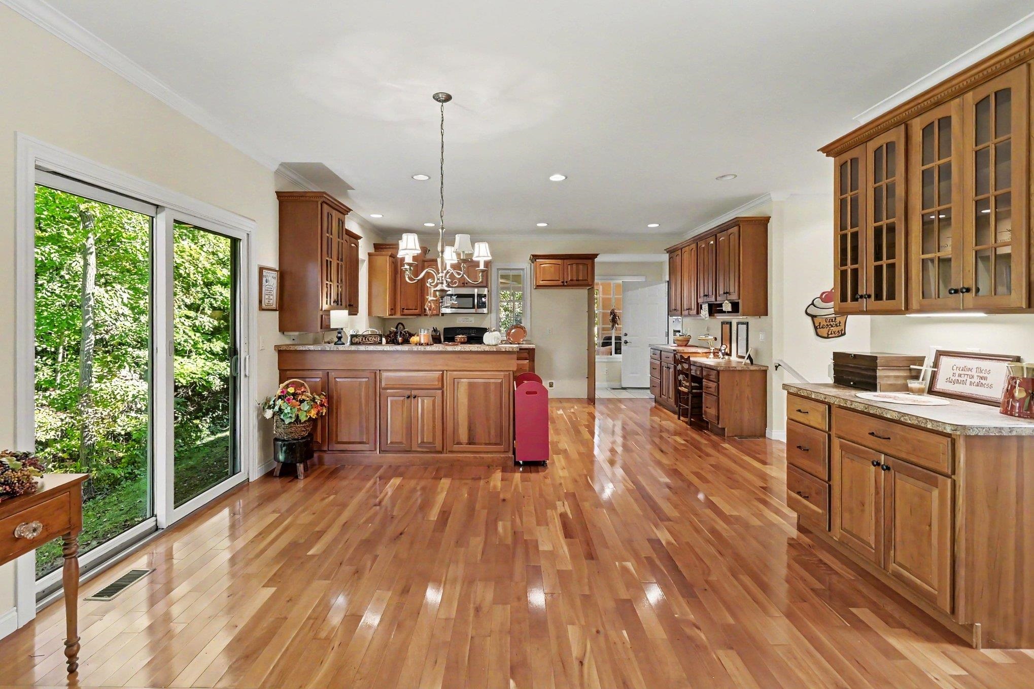 7430 Rock Hollow Lane