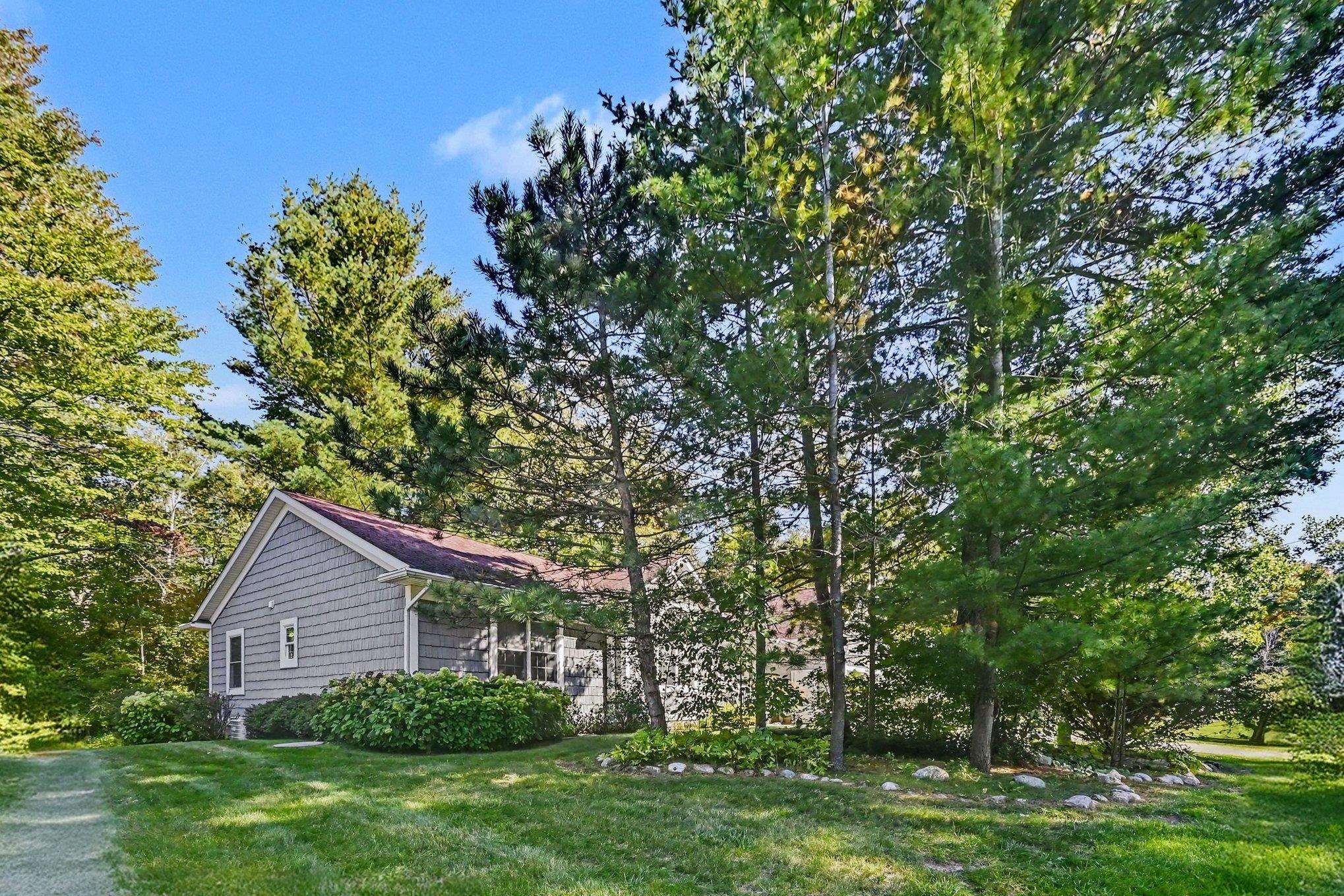 7430 Rock Hollow Lane