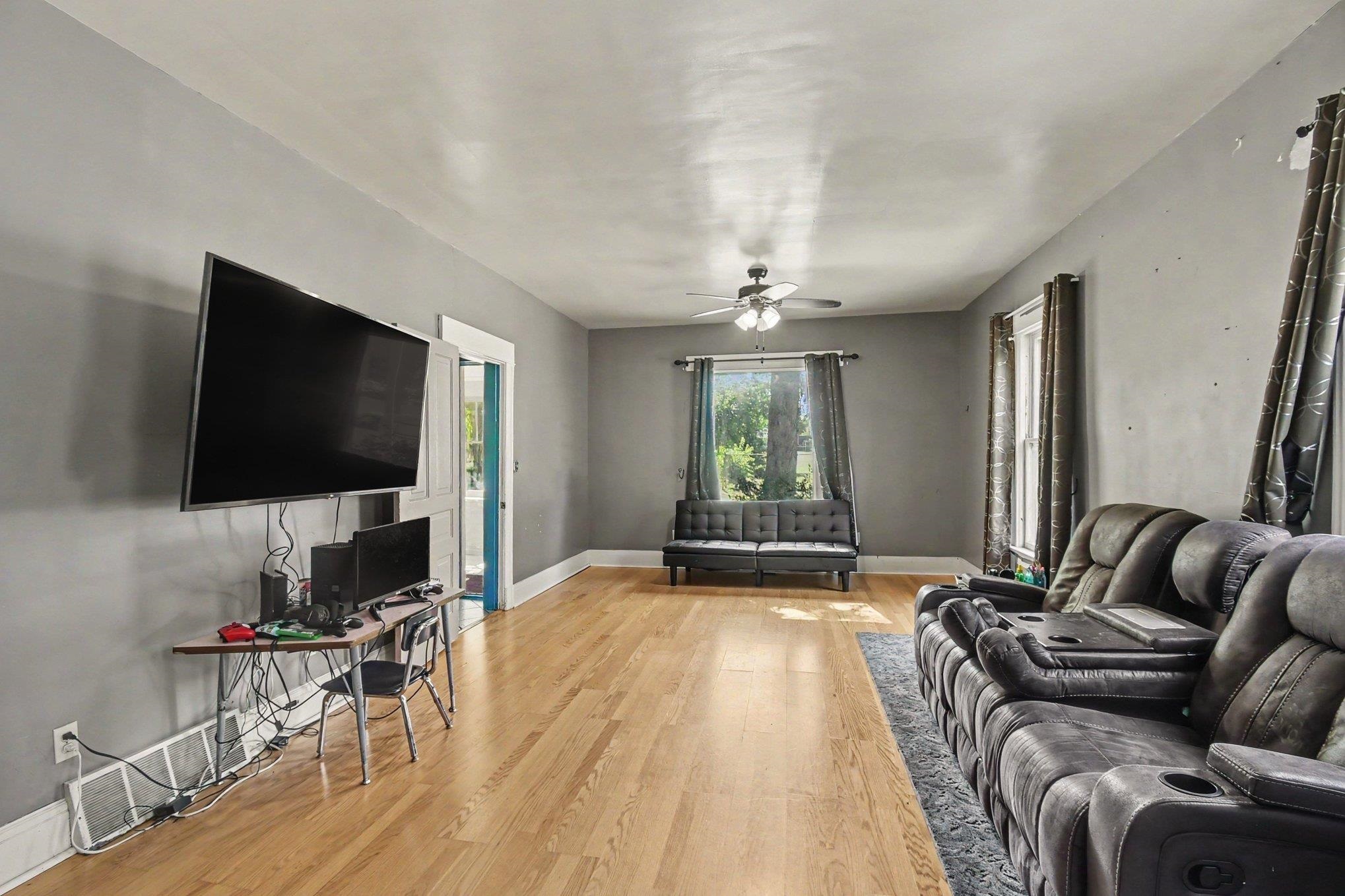 2015 7th Street