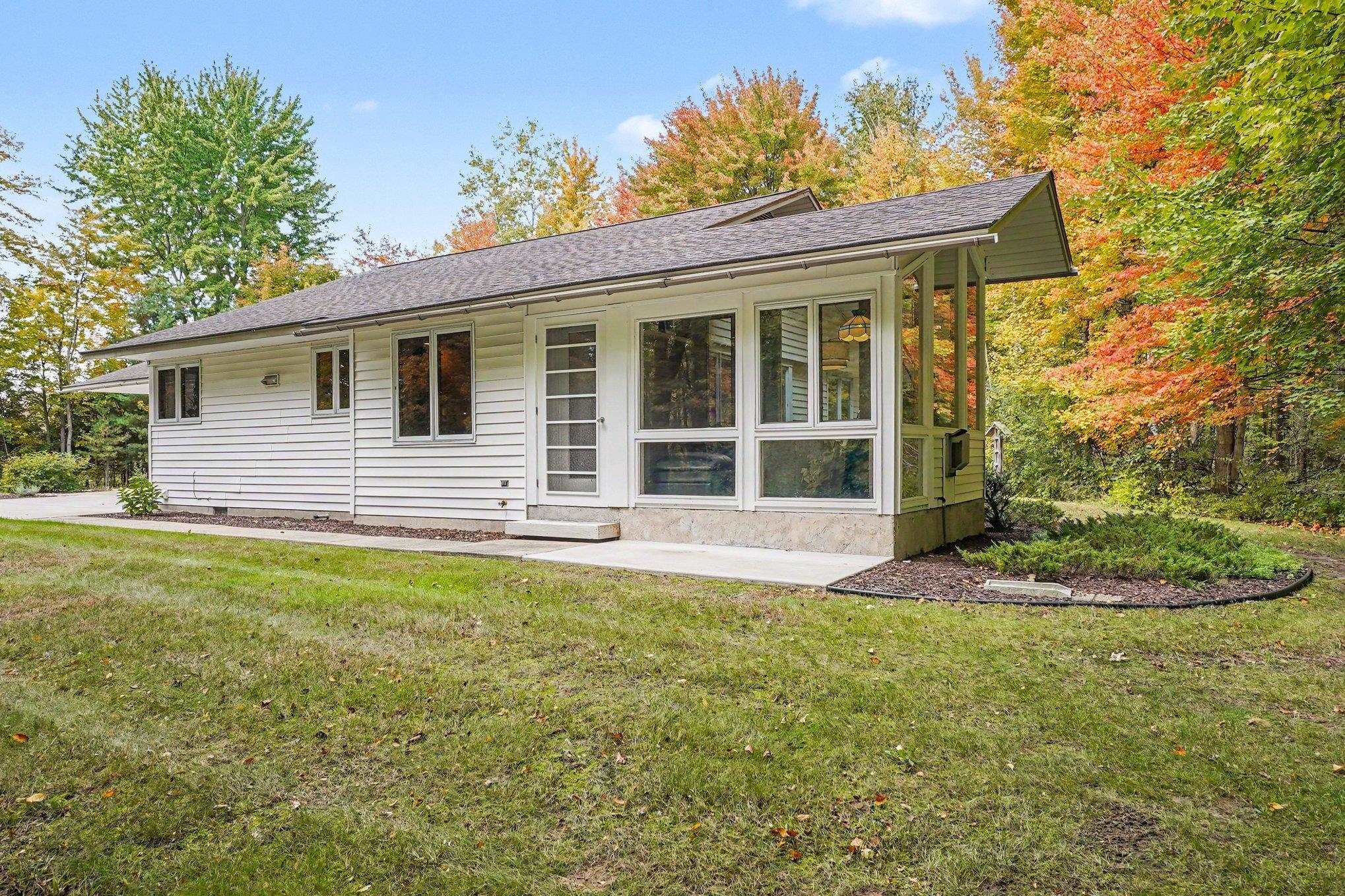 3416 N Sturgeon Road