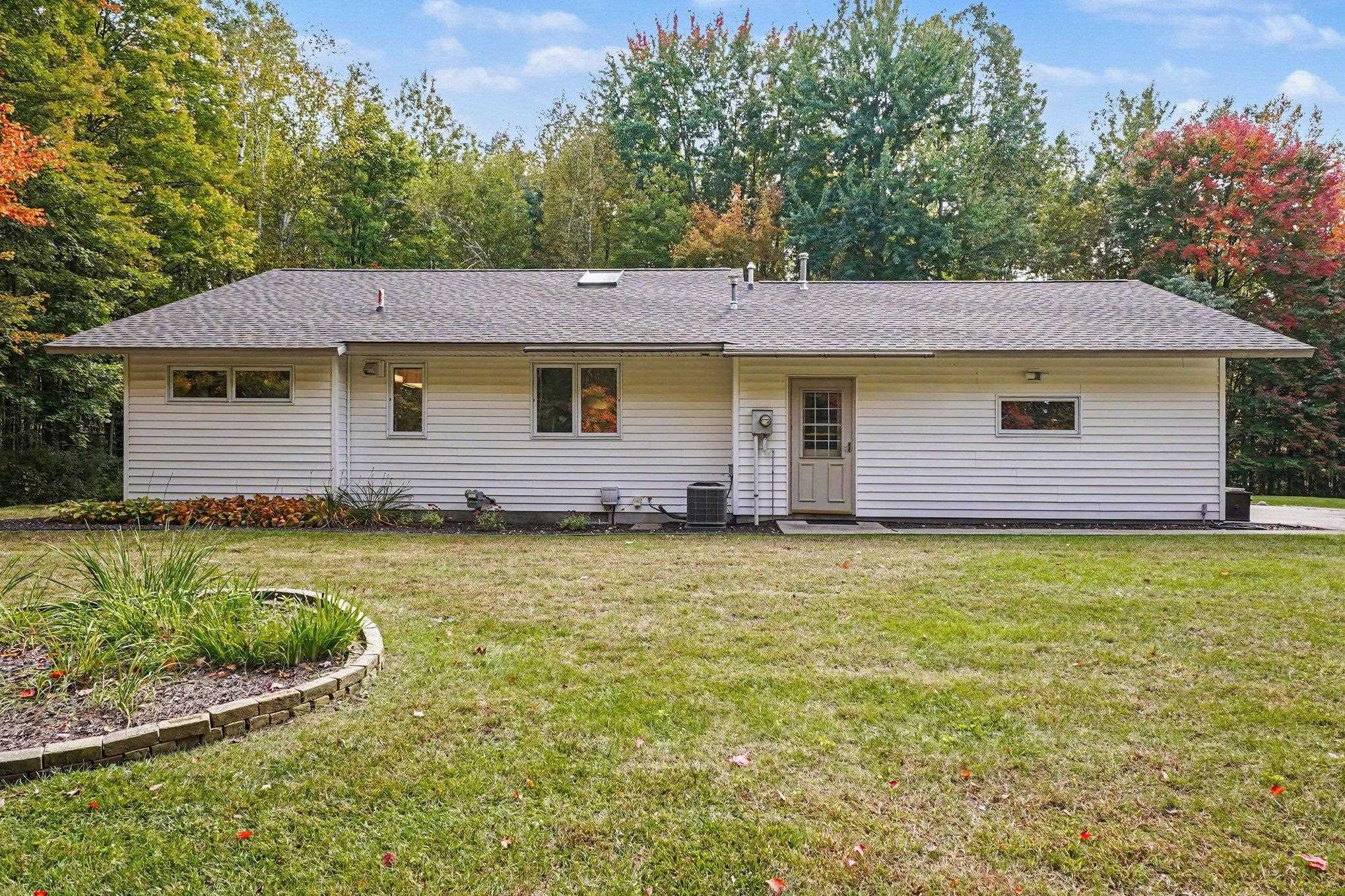 3416 N Sturgeon Road