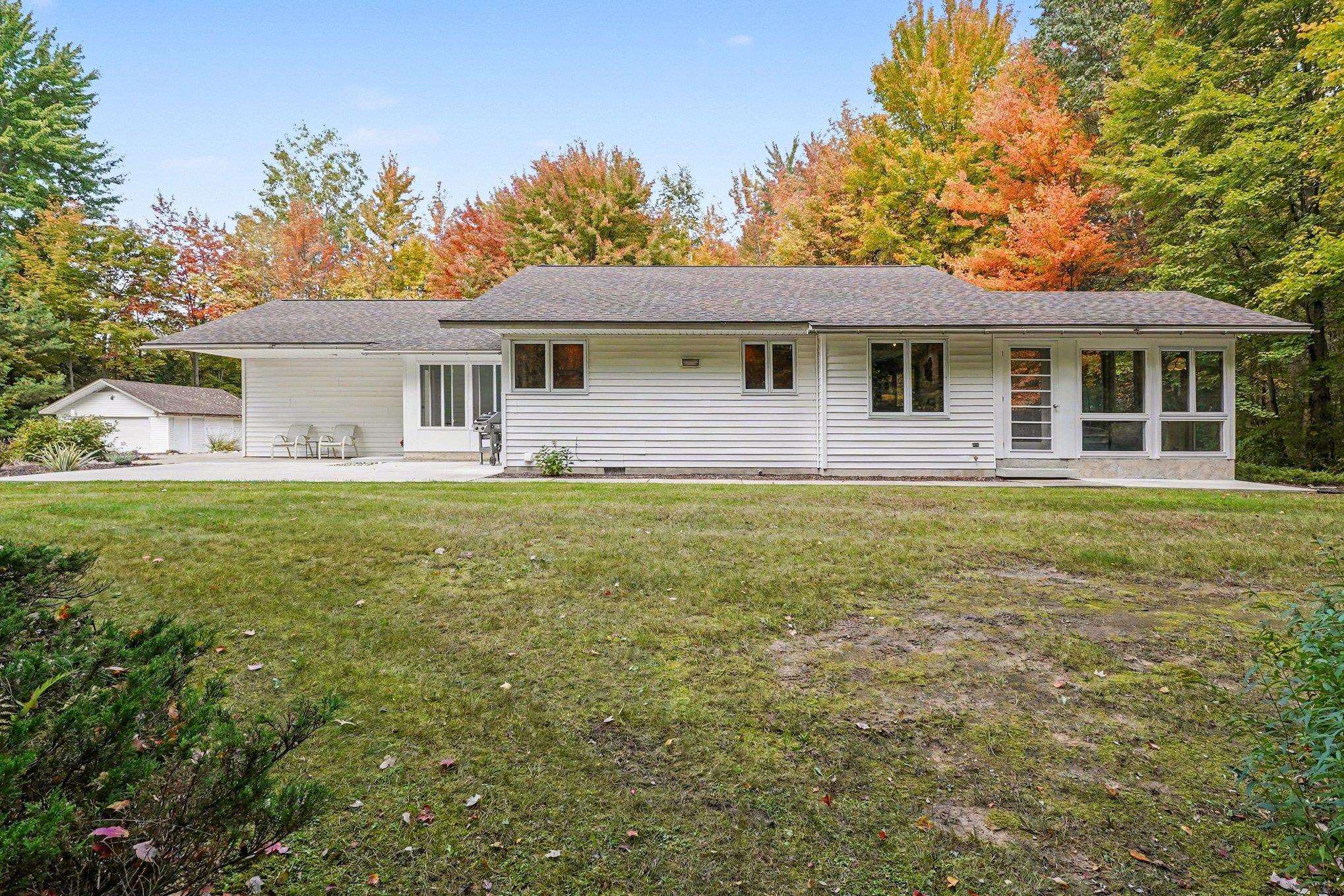 3416 N Sturgeon Road