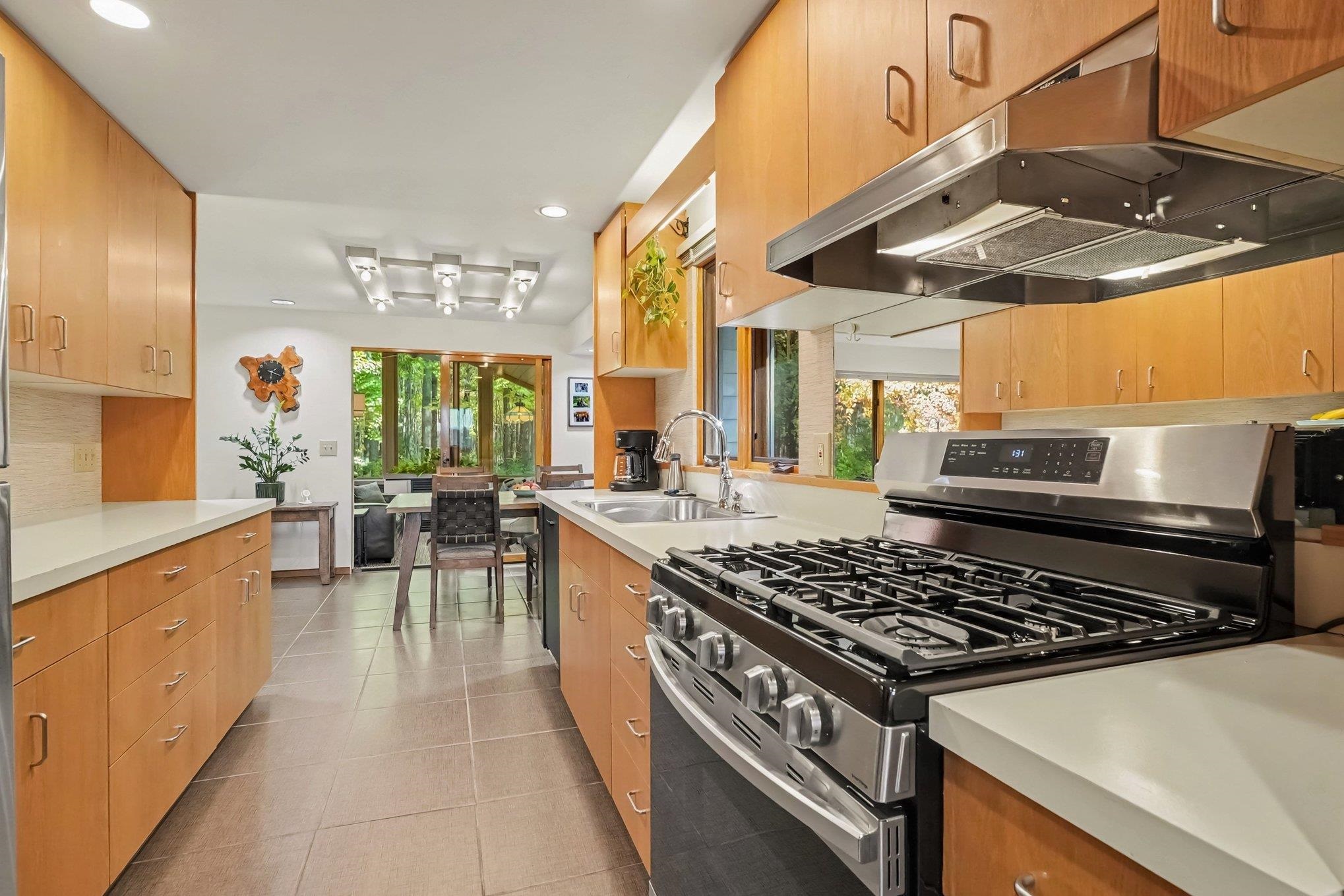 3416 N Sturgeon Road