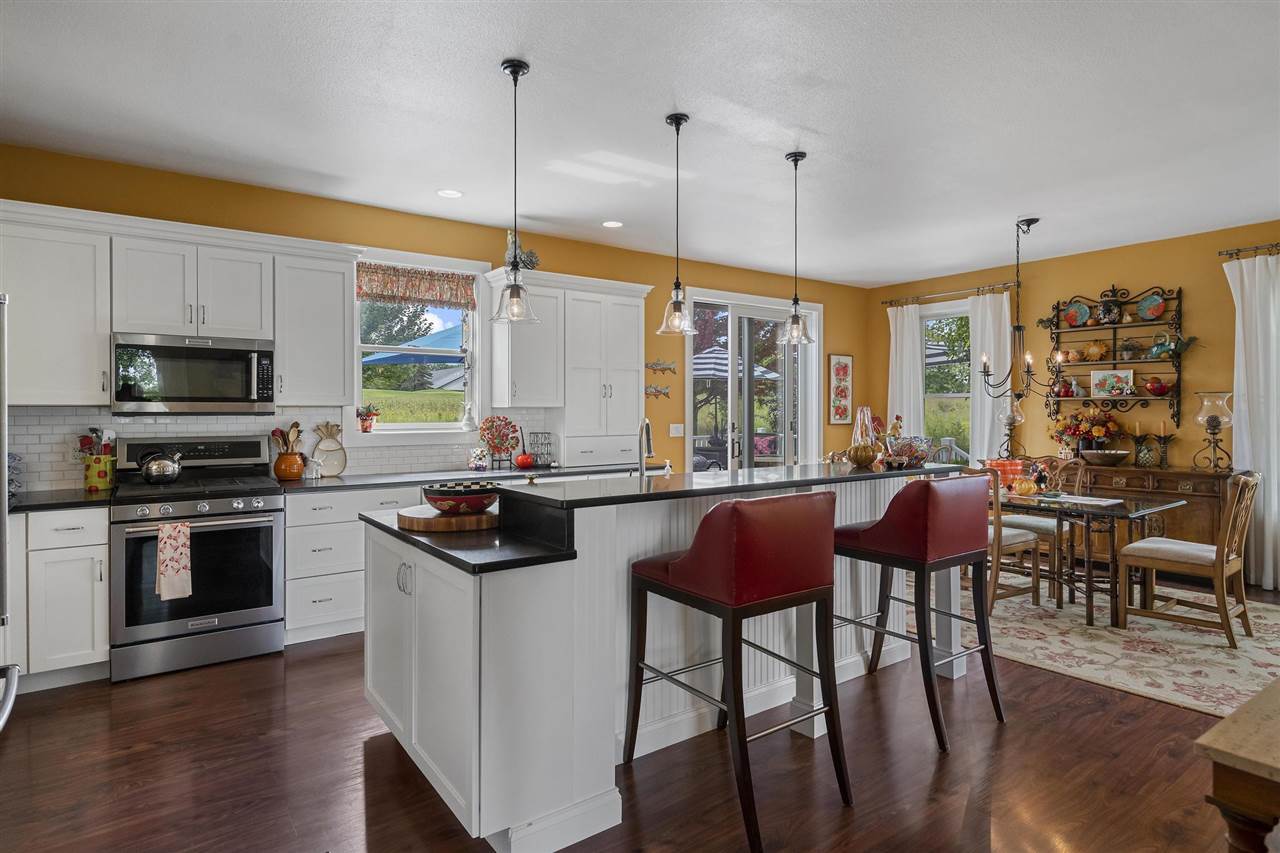 210 Crooked Tree