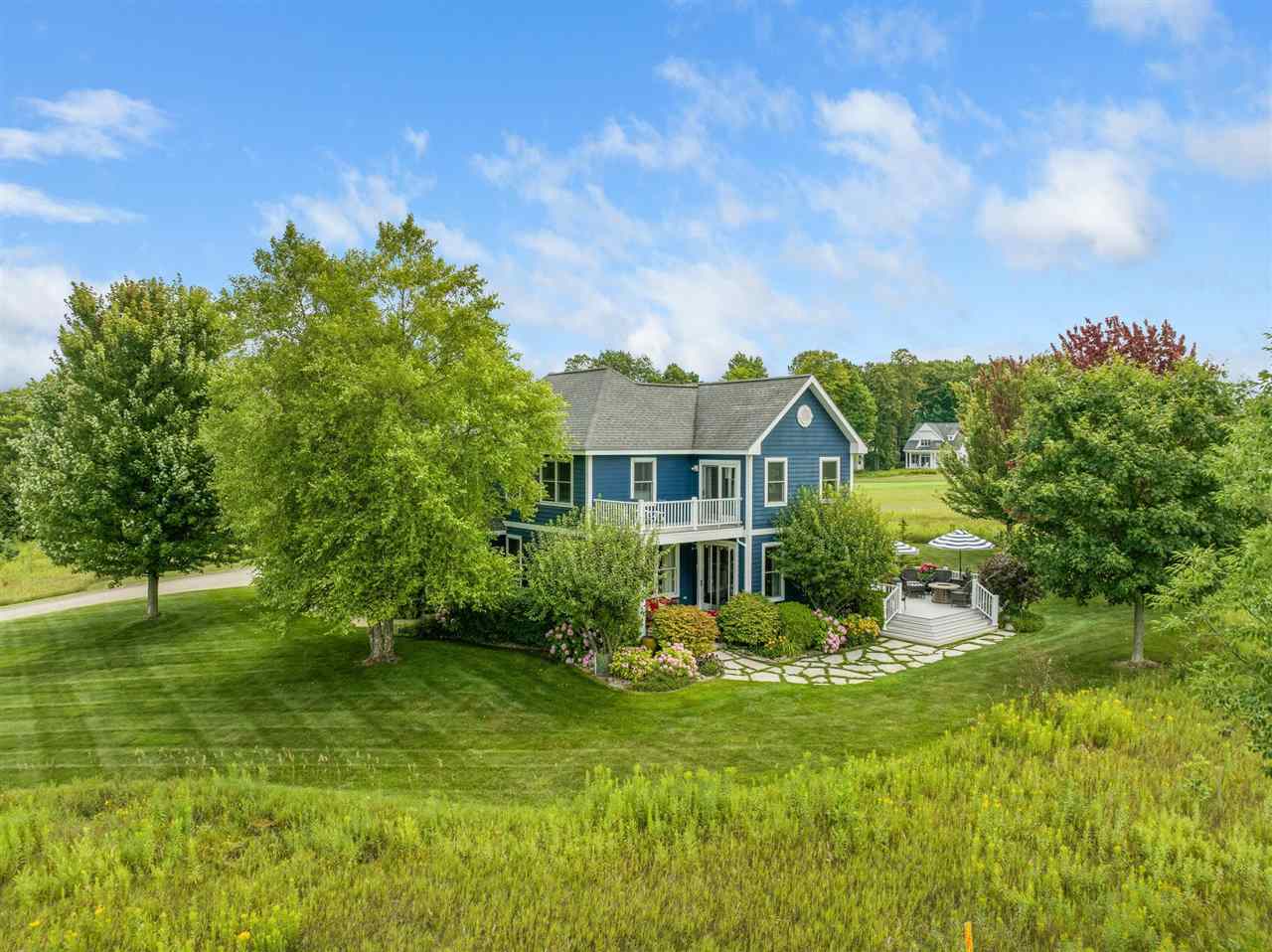 210 Crooked Tree