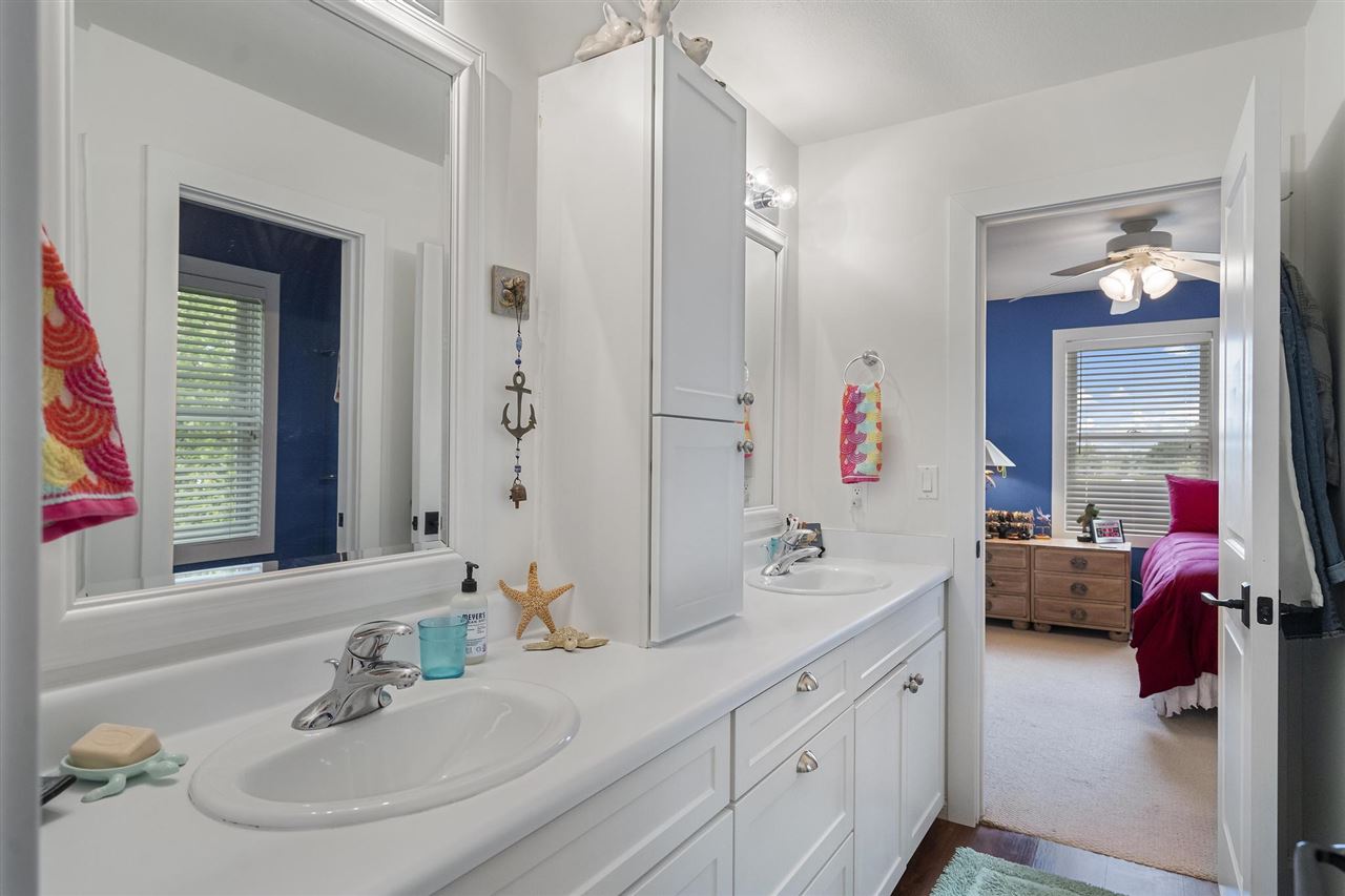 210 Crooked Tree