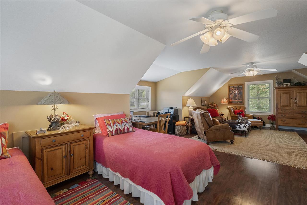 210 Crooked Tree