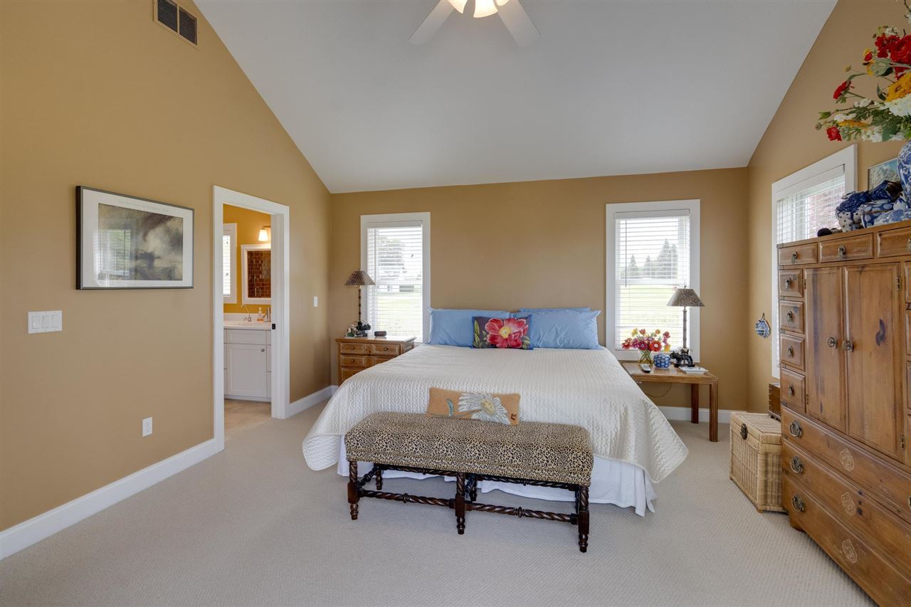 210 Crooked Tree