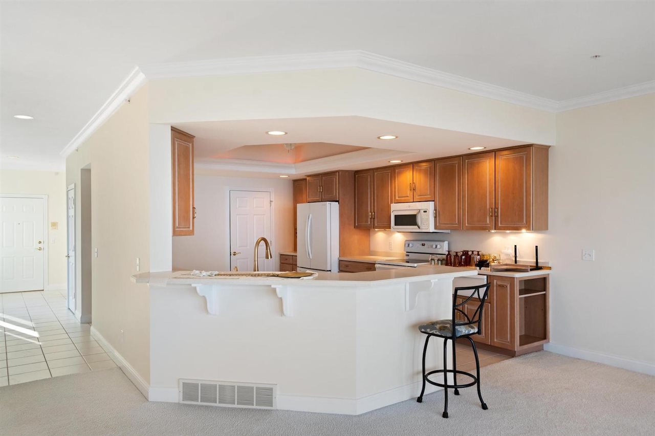 1142 Charlevoix Avenue Unit: 2