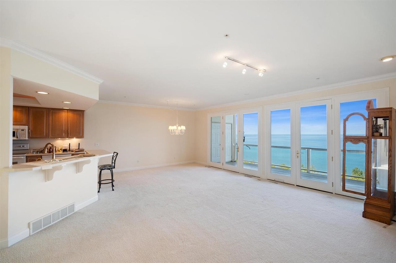 1142 Charlevoix Avenue Unit: 2