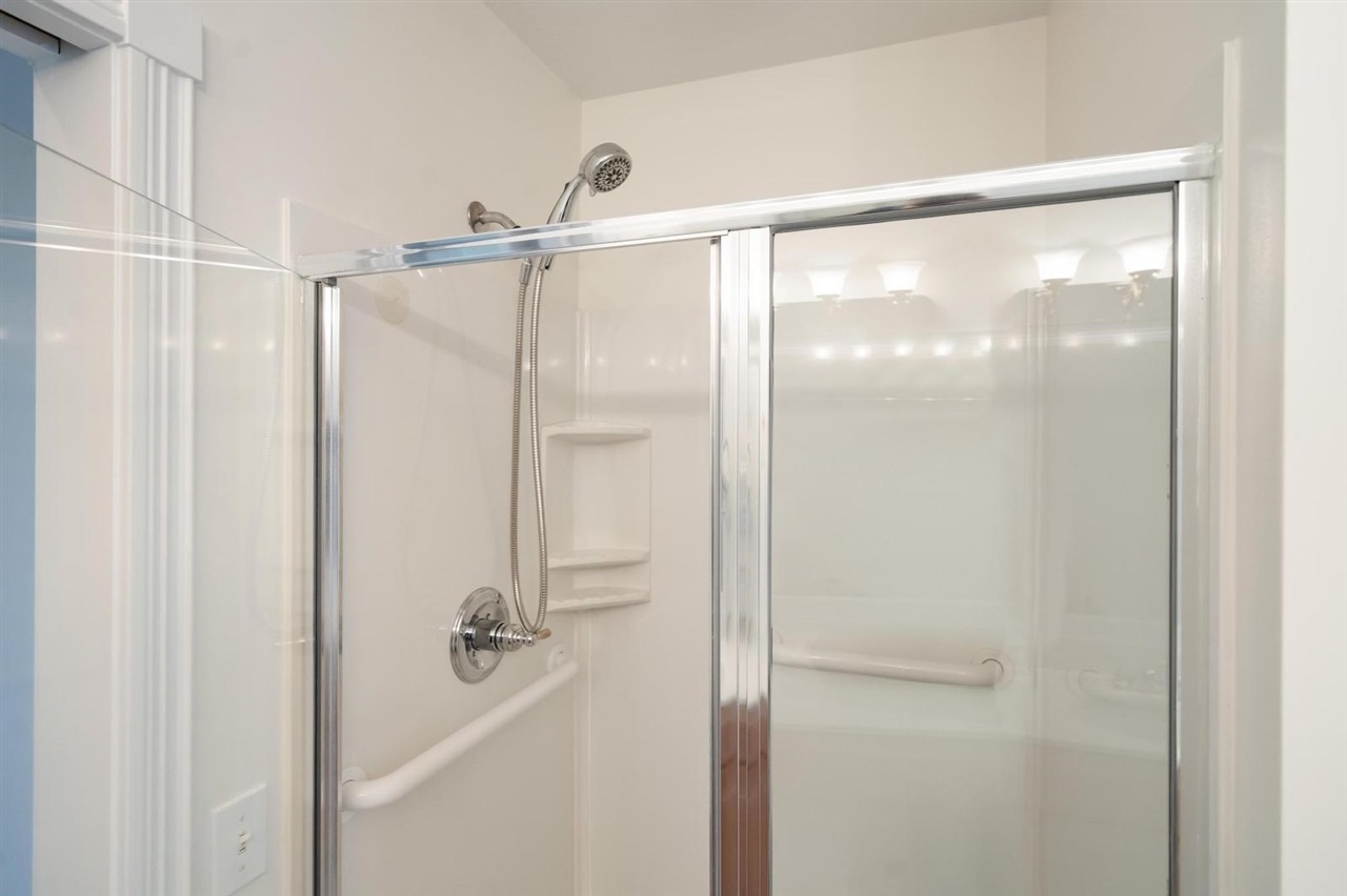 1142 Charlevoix Avenue Unit: 2