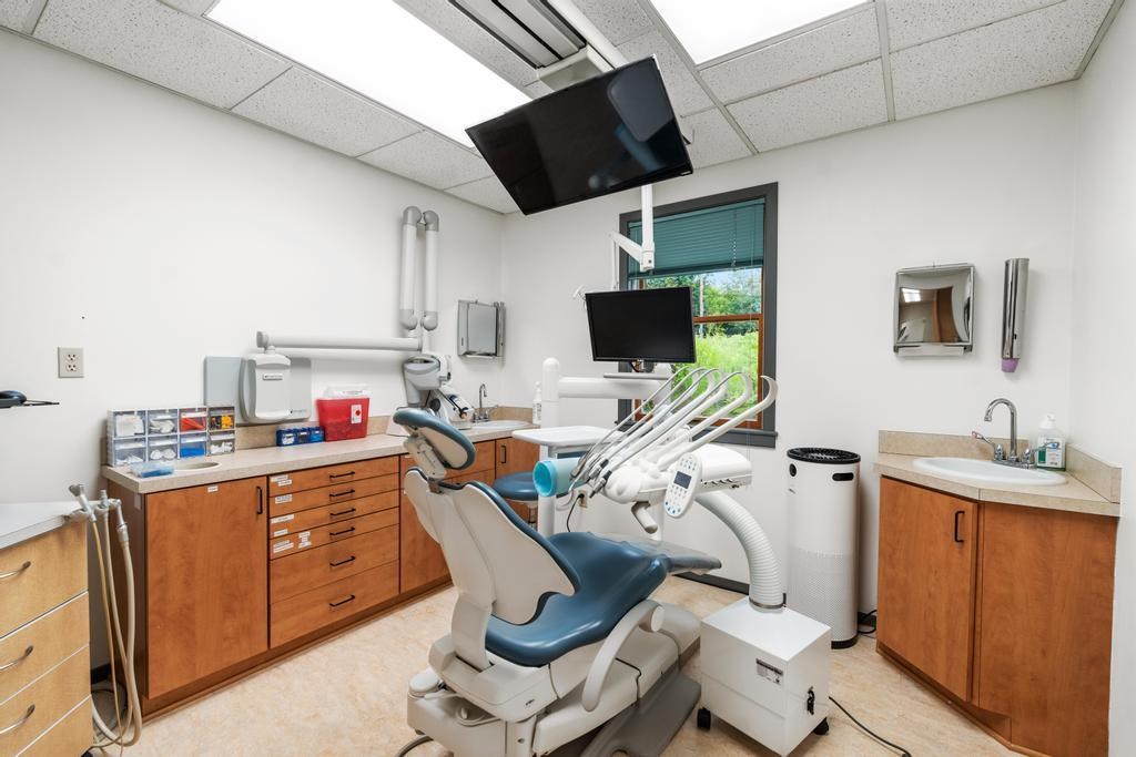 1982 E Mitchell Road