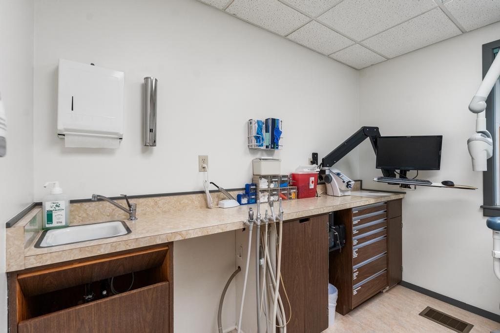 1982 E Mitchell Road