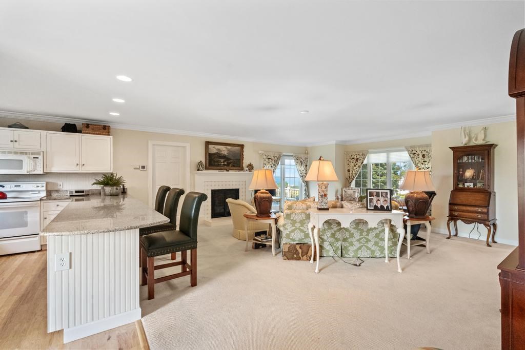 160 Crooked Tree