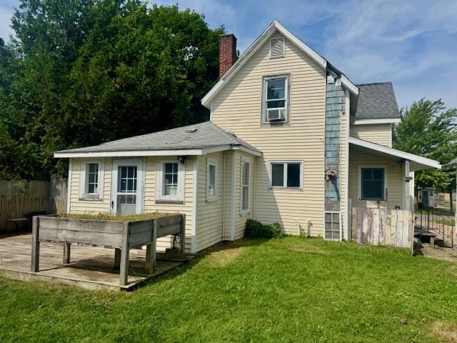 907 Franklin