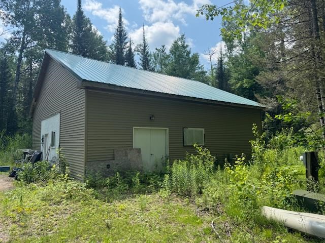 16633 Crickett Tr