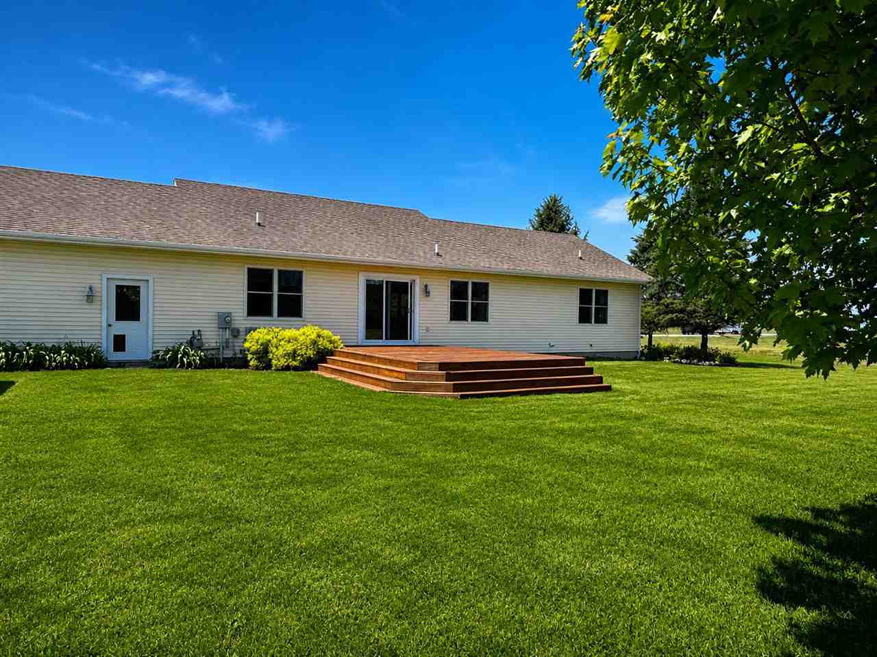 1362 Tracy Lane