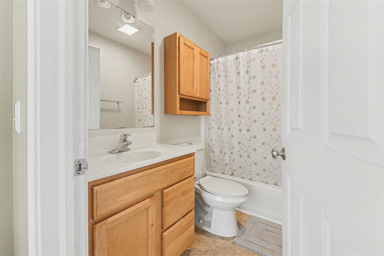 1362 Tracy Lane