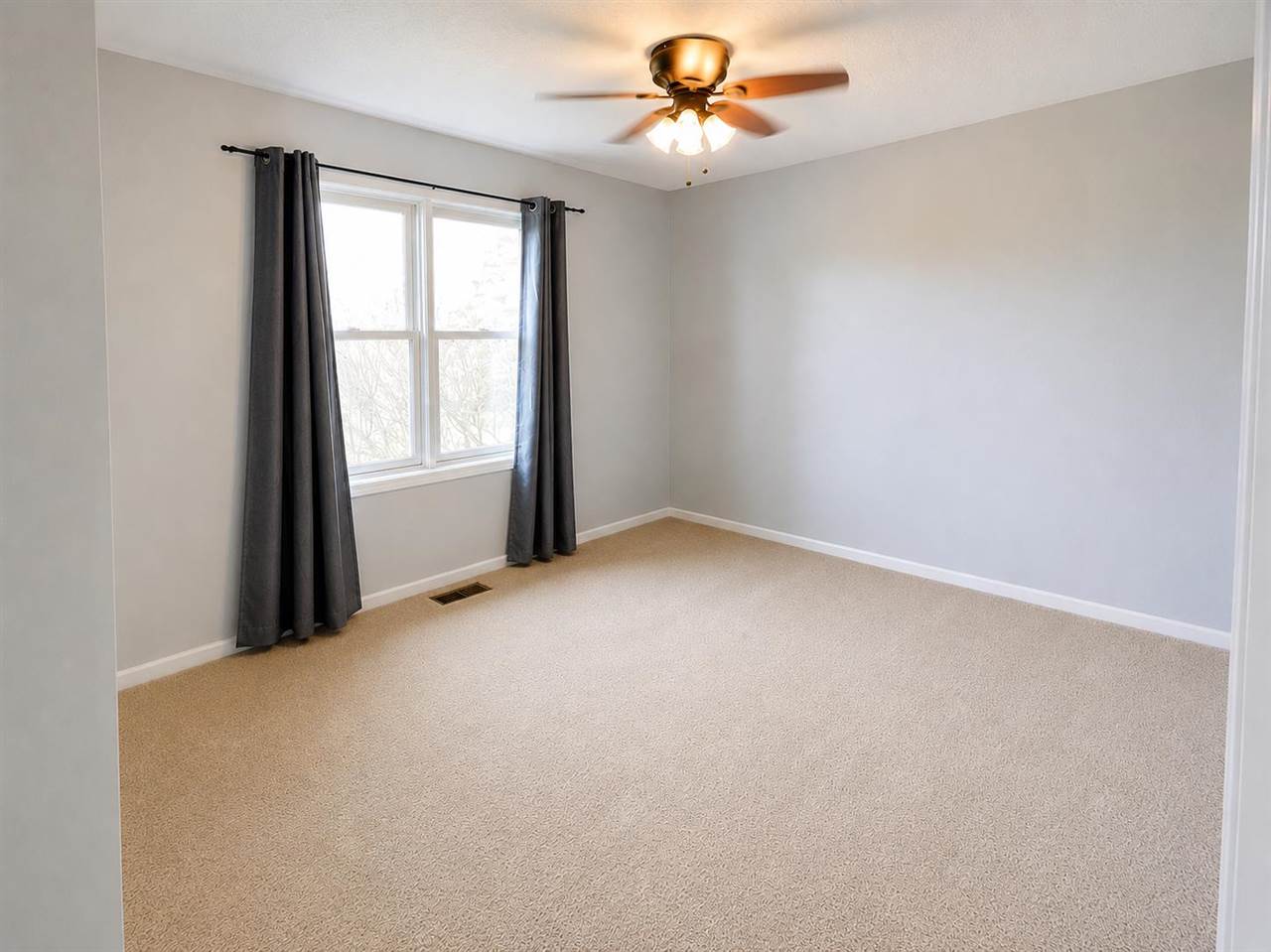 1362 Tracy Lane