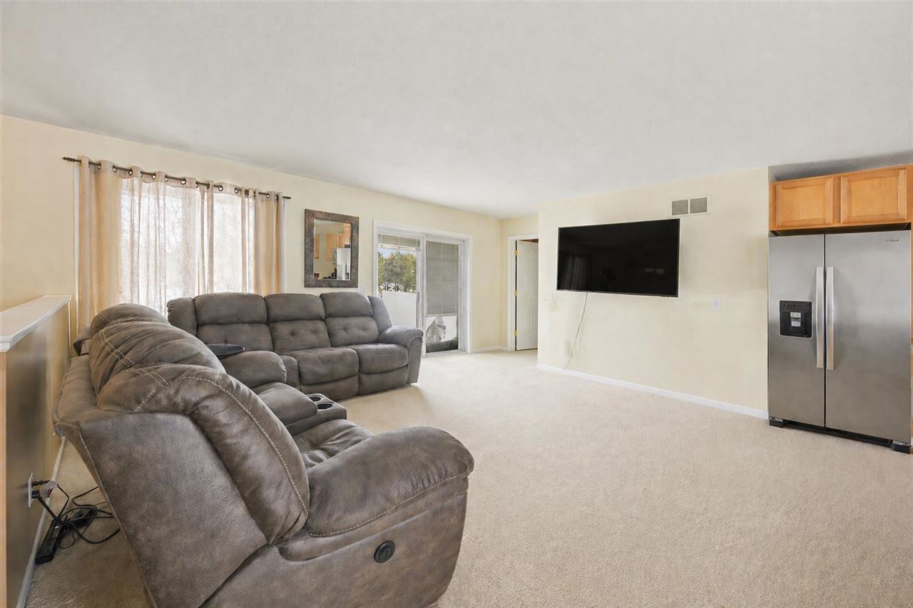1362 Tracy Lane