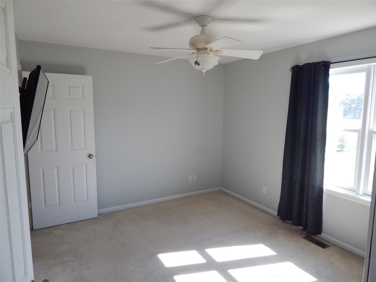1362 Tracy Lane