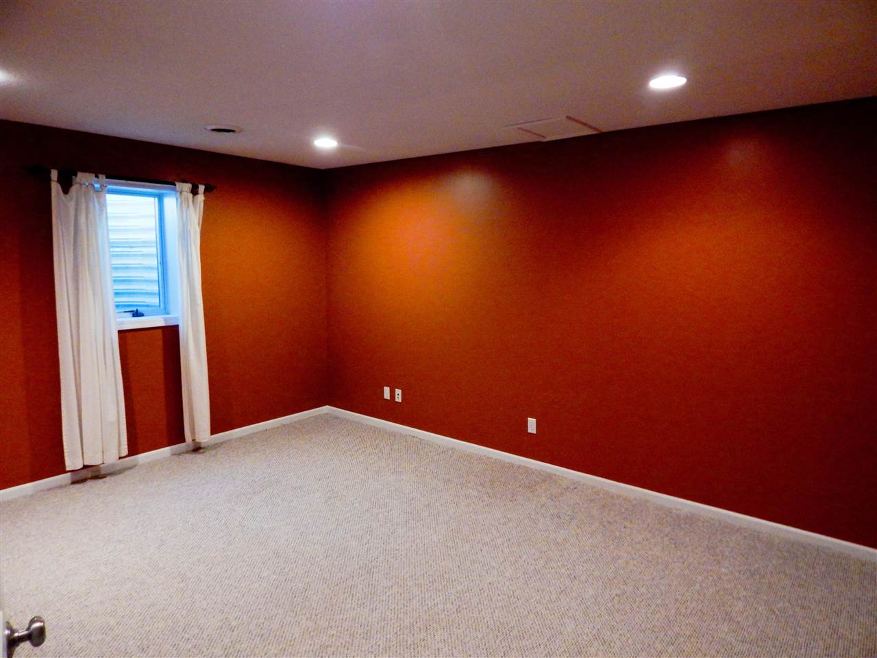 1362 Tracy Lane
