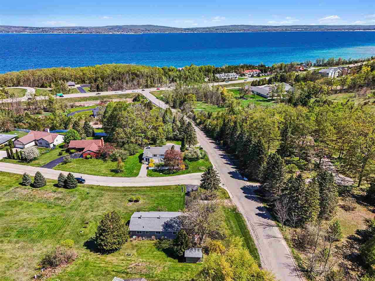 855 Country Lane