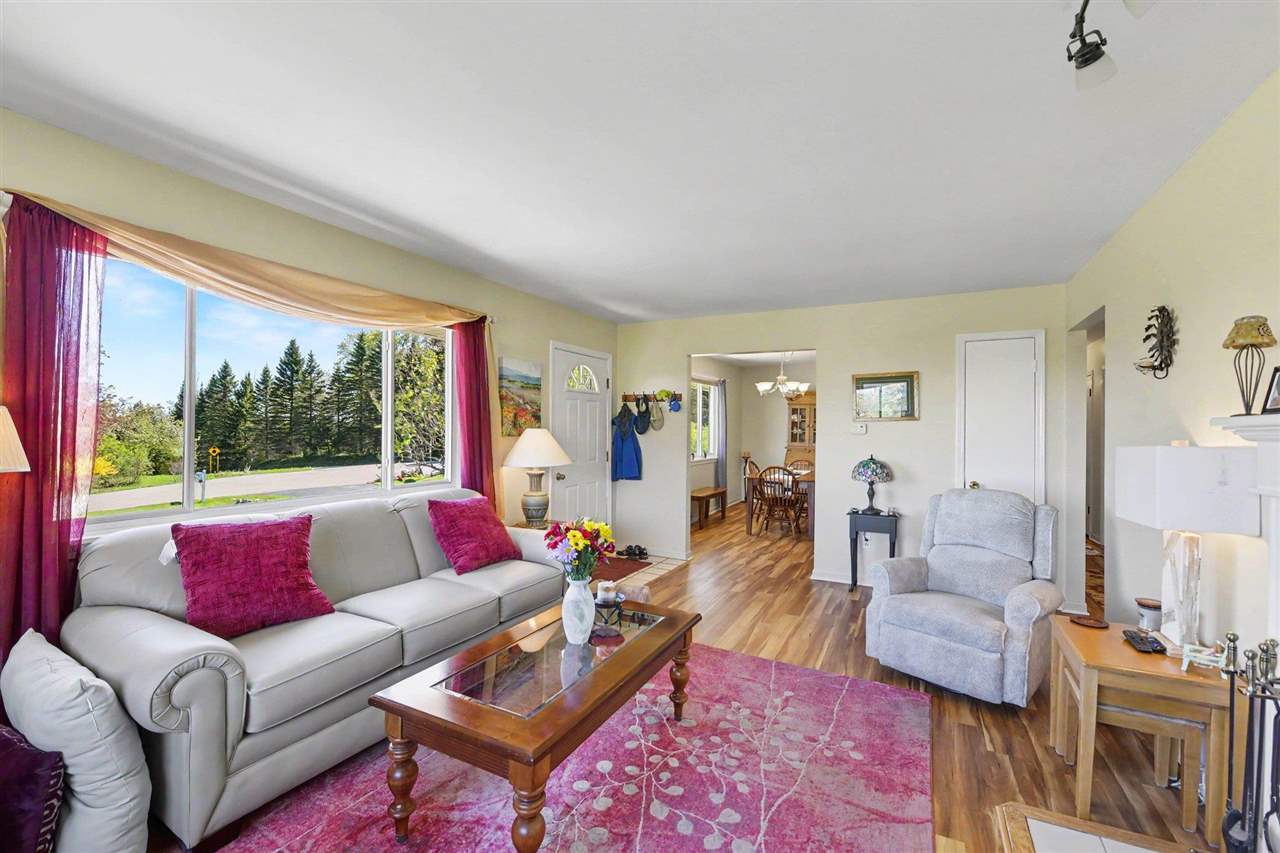 855 Country Lane