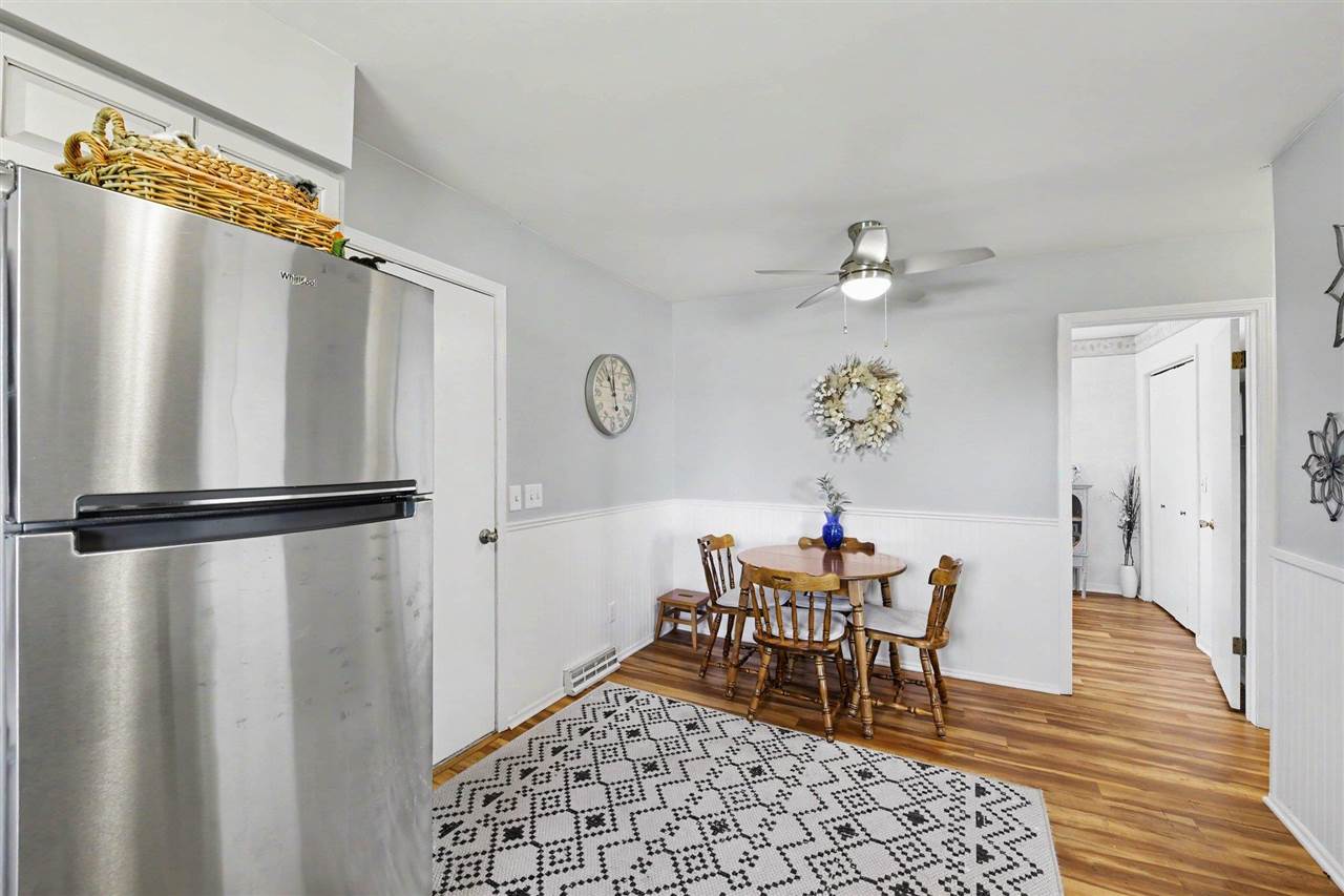 855 Country Lane