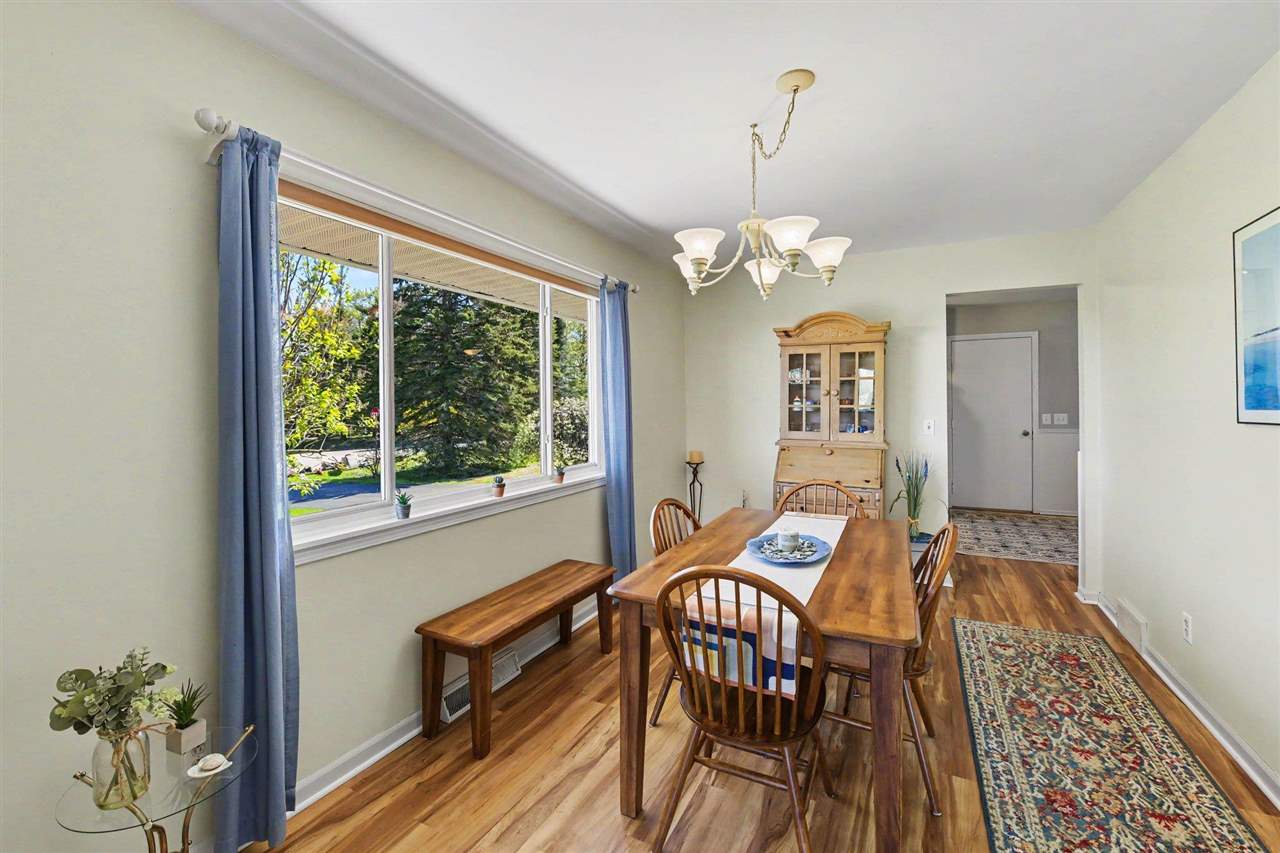 855 Country Lane