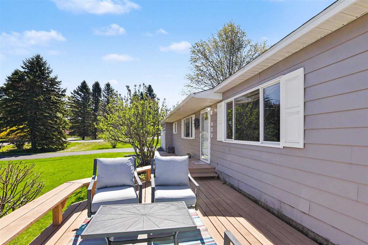 855 Country Lane