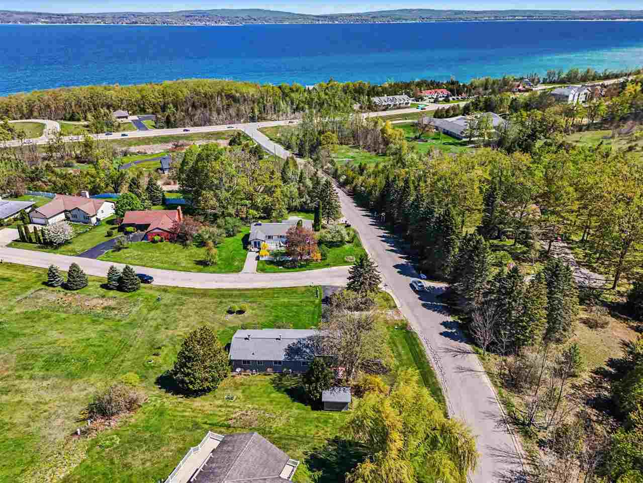 855 Country Lane