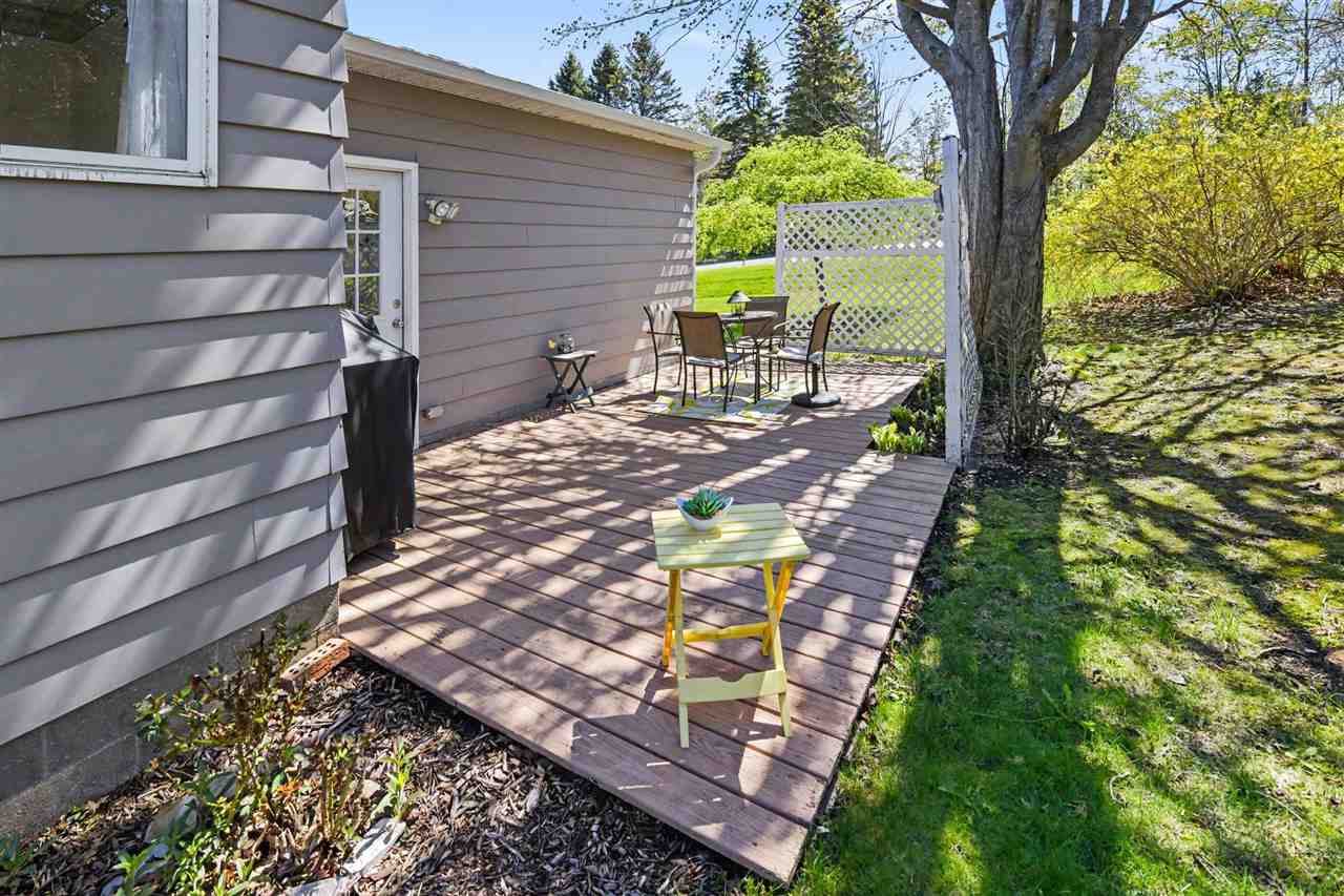 855 Country Lane