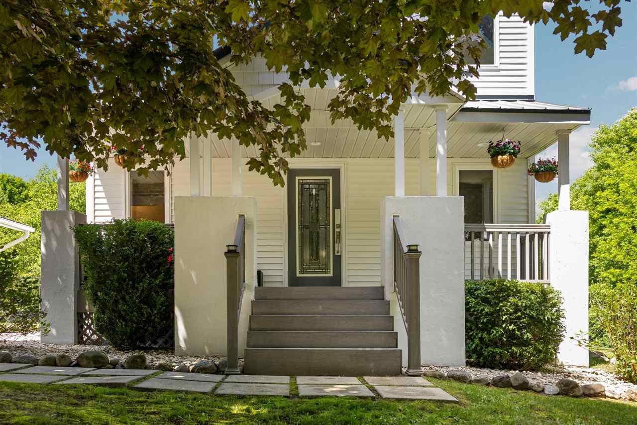8023 Nelson Road