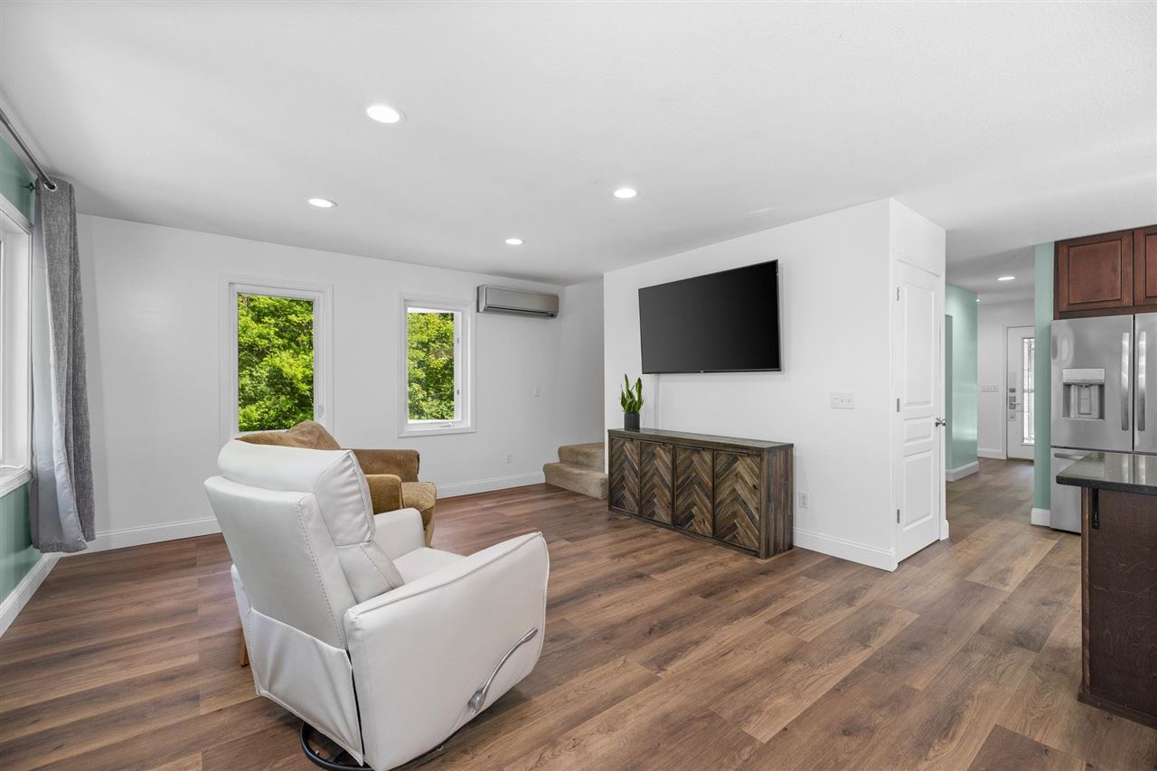 8023 Nelson Road