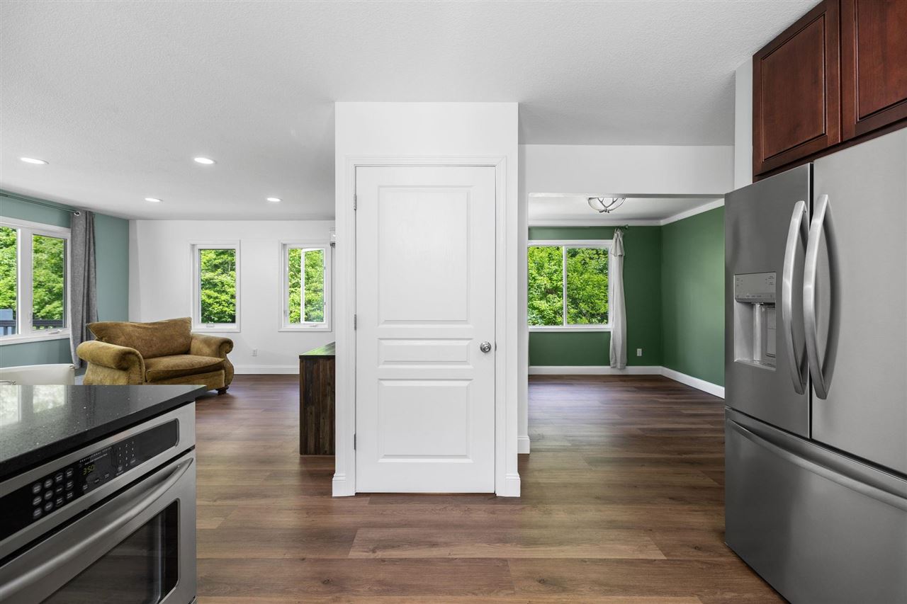 8023 Nelson Road