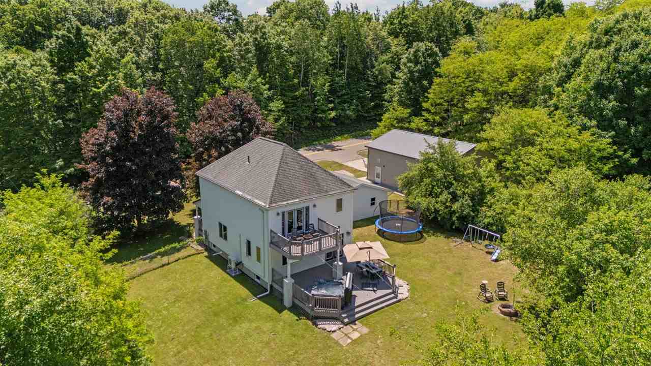 8023 Nelson Road