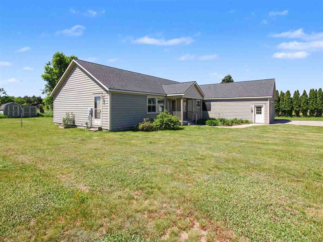 5076 Horseshoe Trail