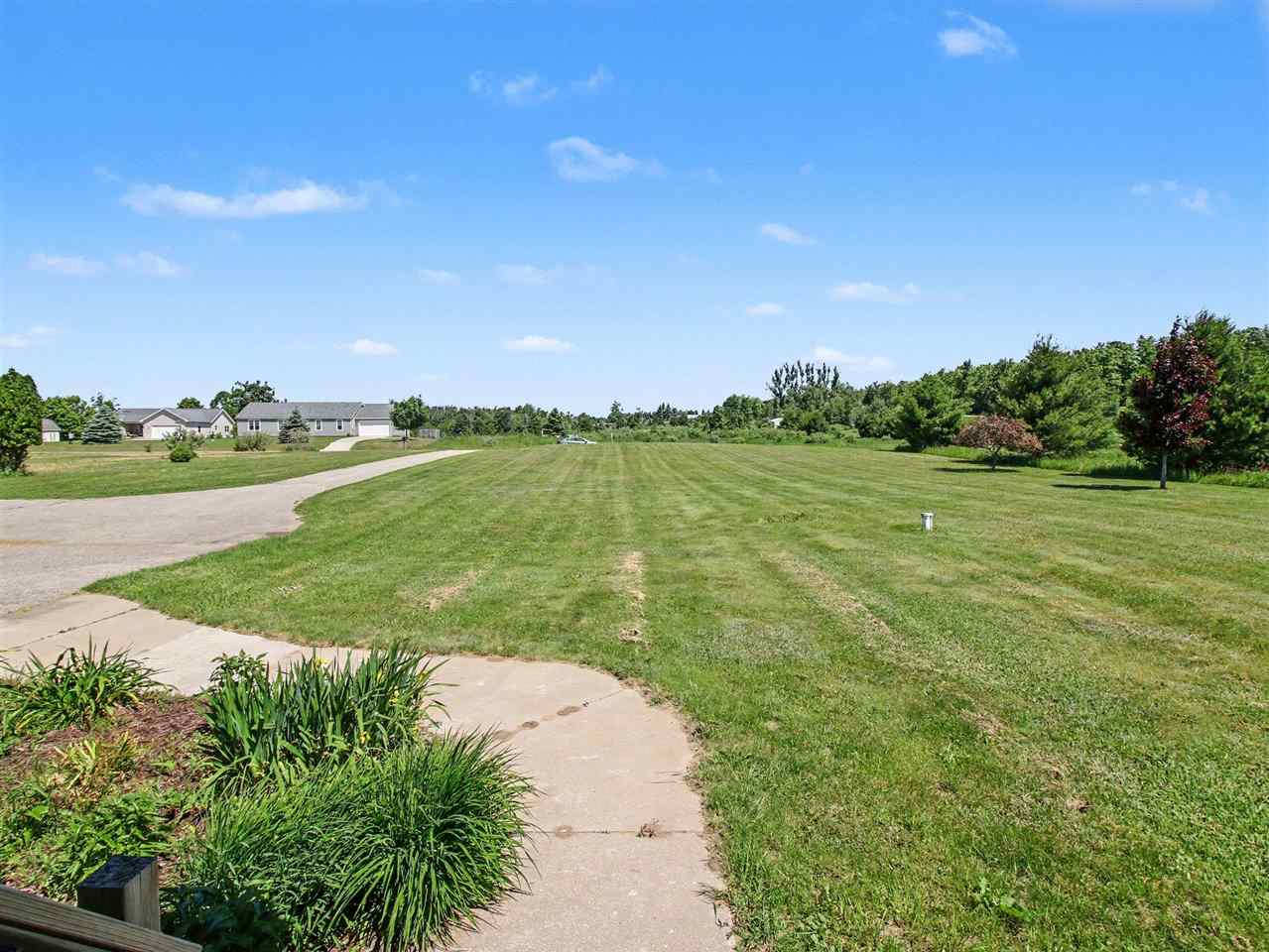 5076 Horseshoe Trail