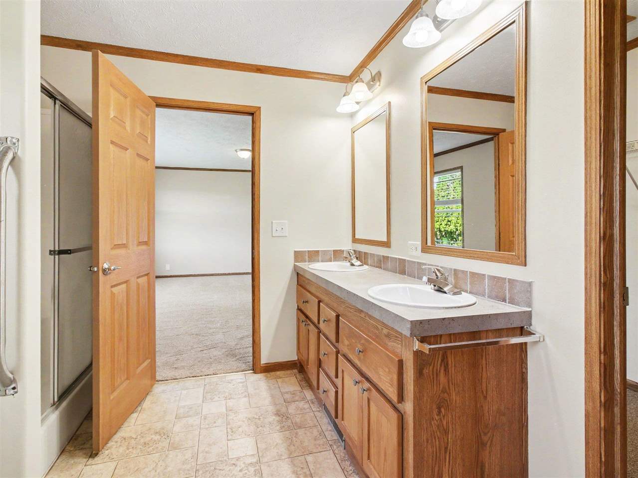 5076 Horseshoe Trail