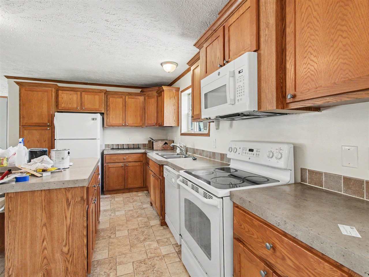 5076 Horseshoe Trail