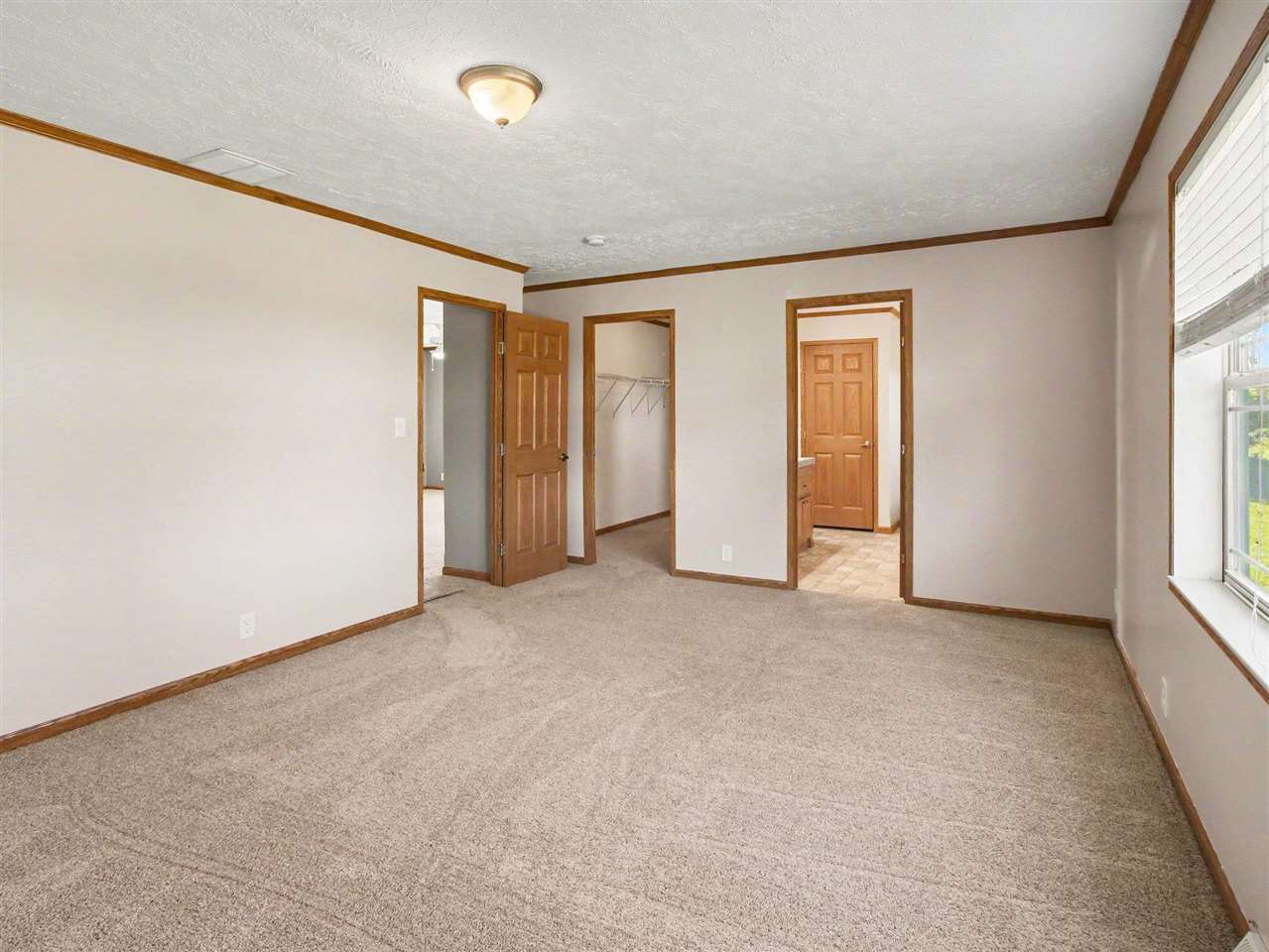 5076 Horseshoe Trail