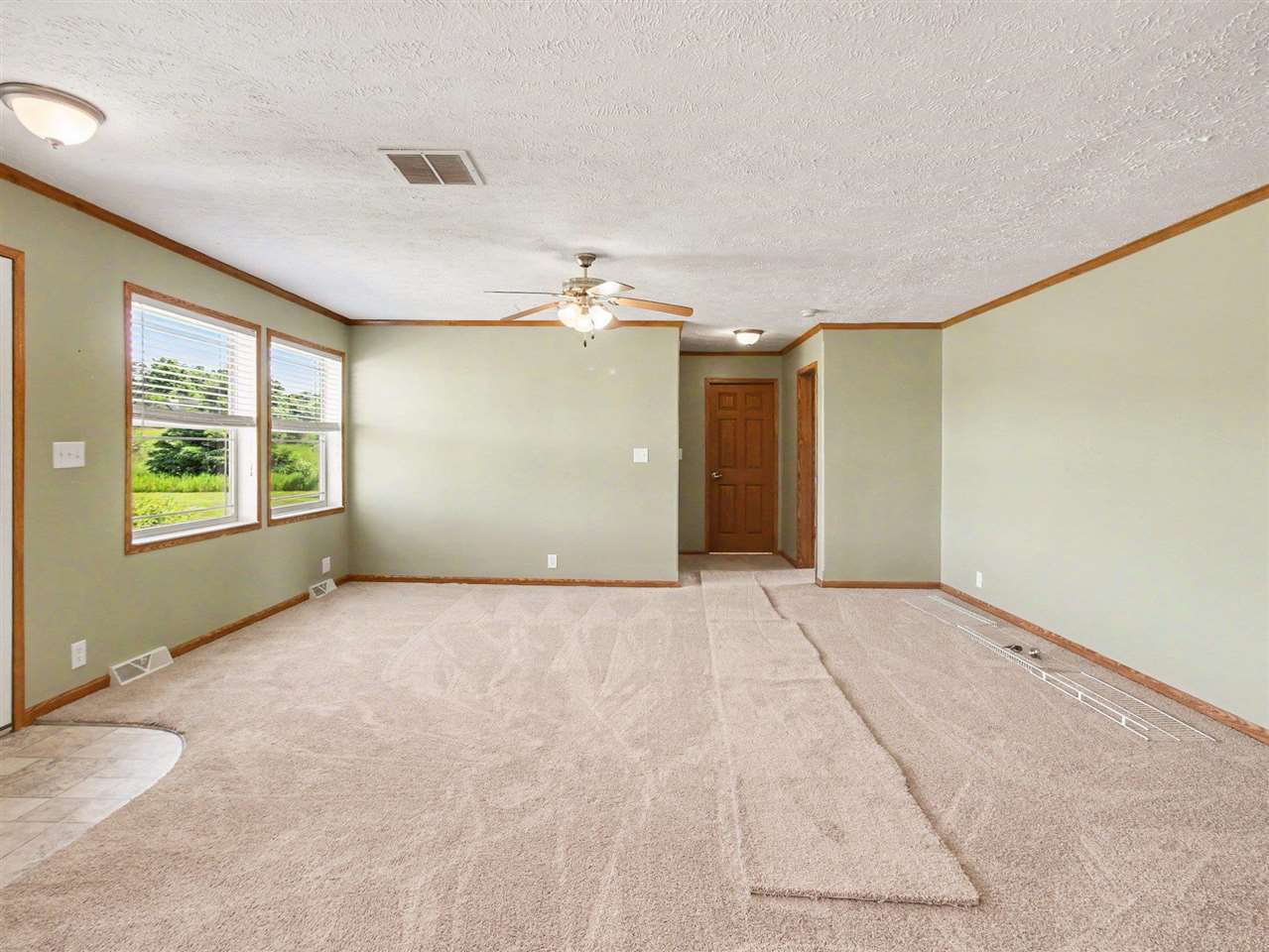 5076 Horseshoe Trail