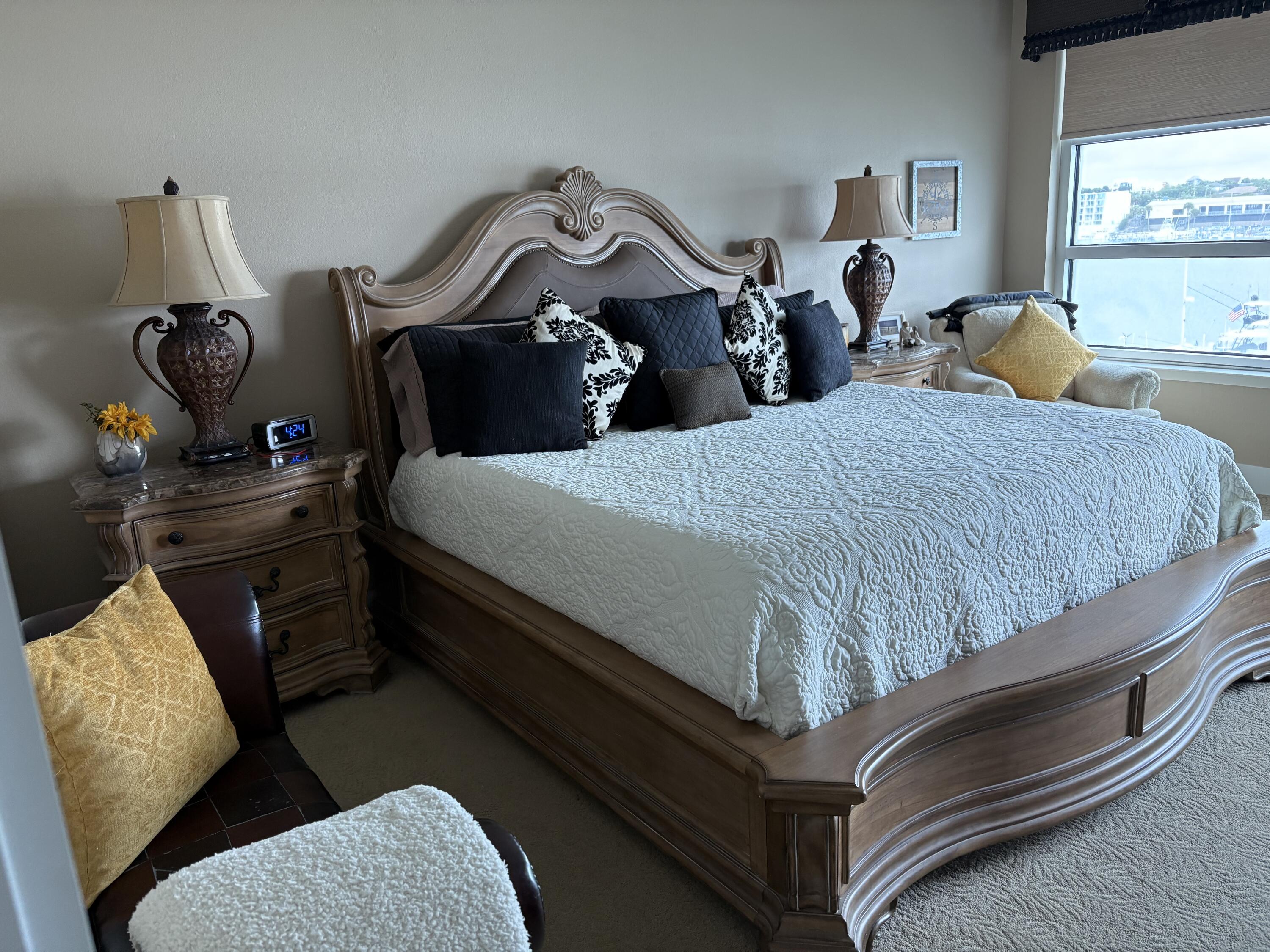 211 Durango Road, 414