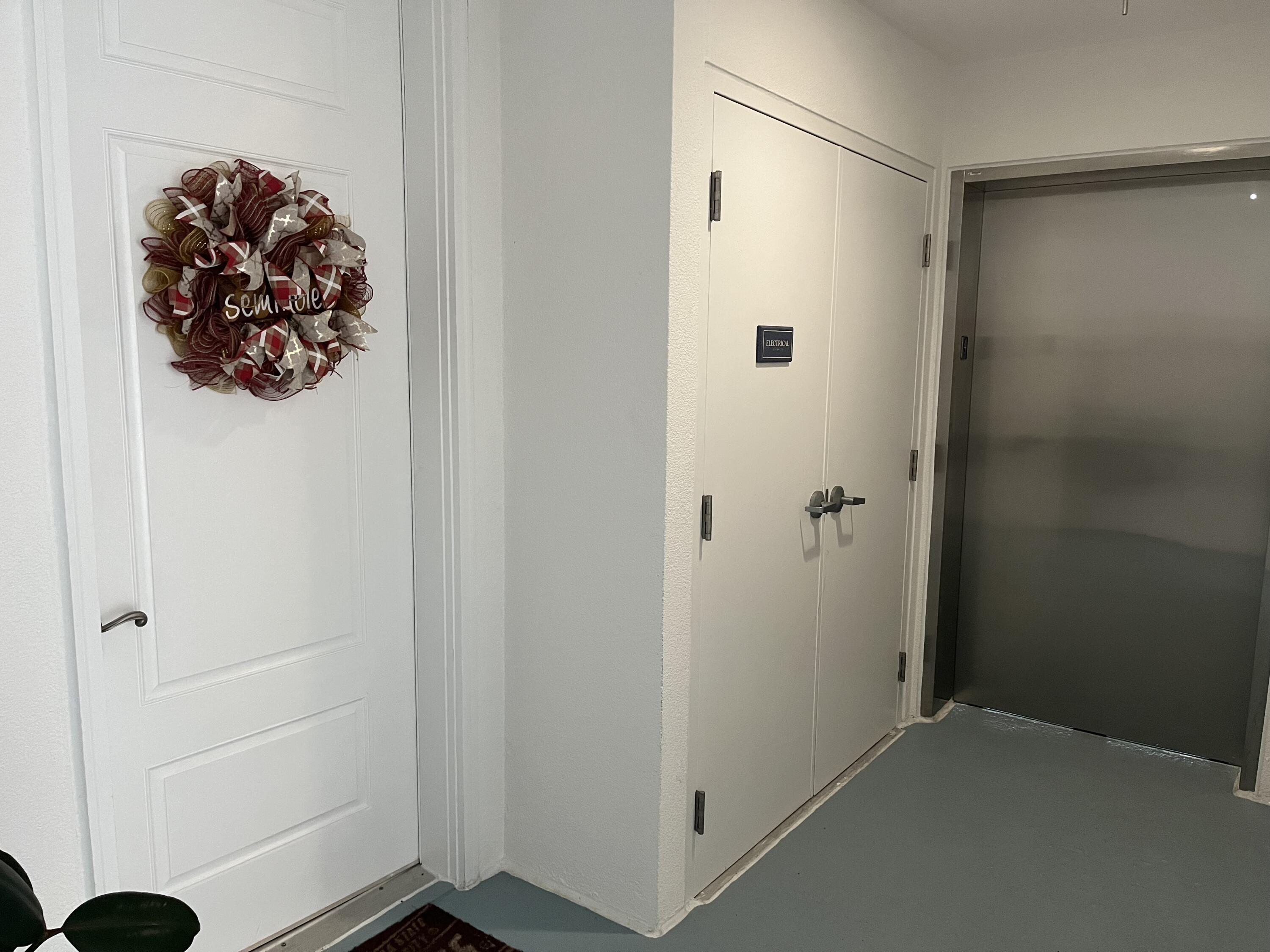 211 Durango Road, 414
