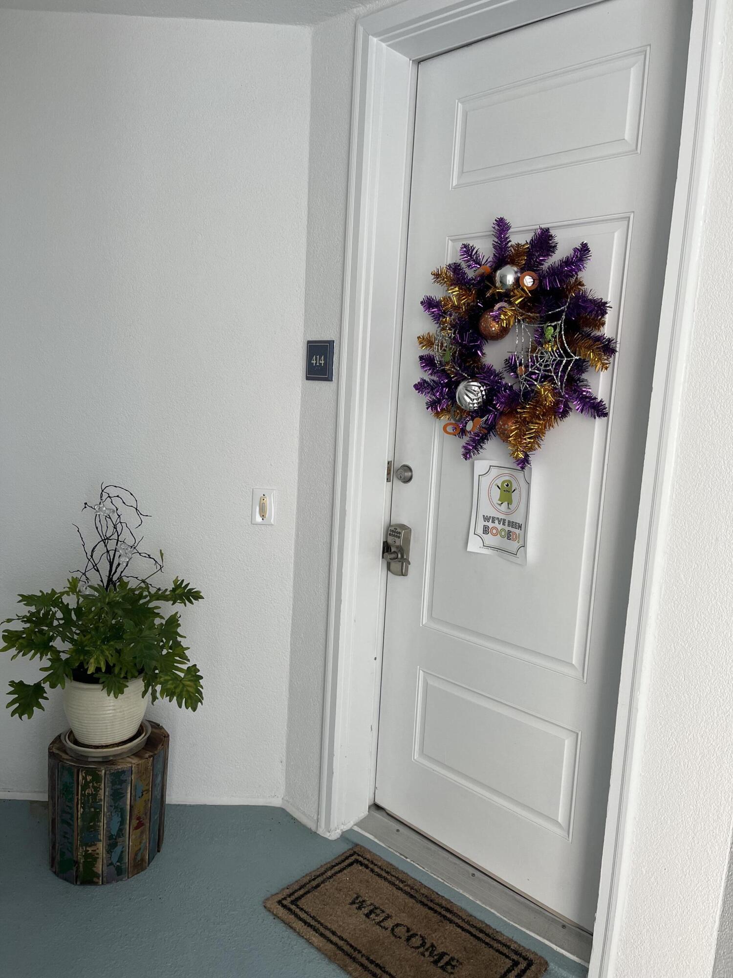 211 Durango Road, 414