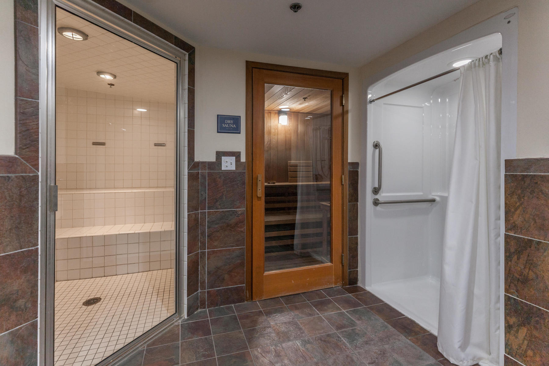 211 Durango Road, 414