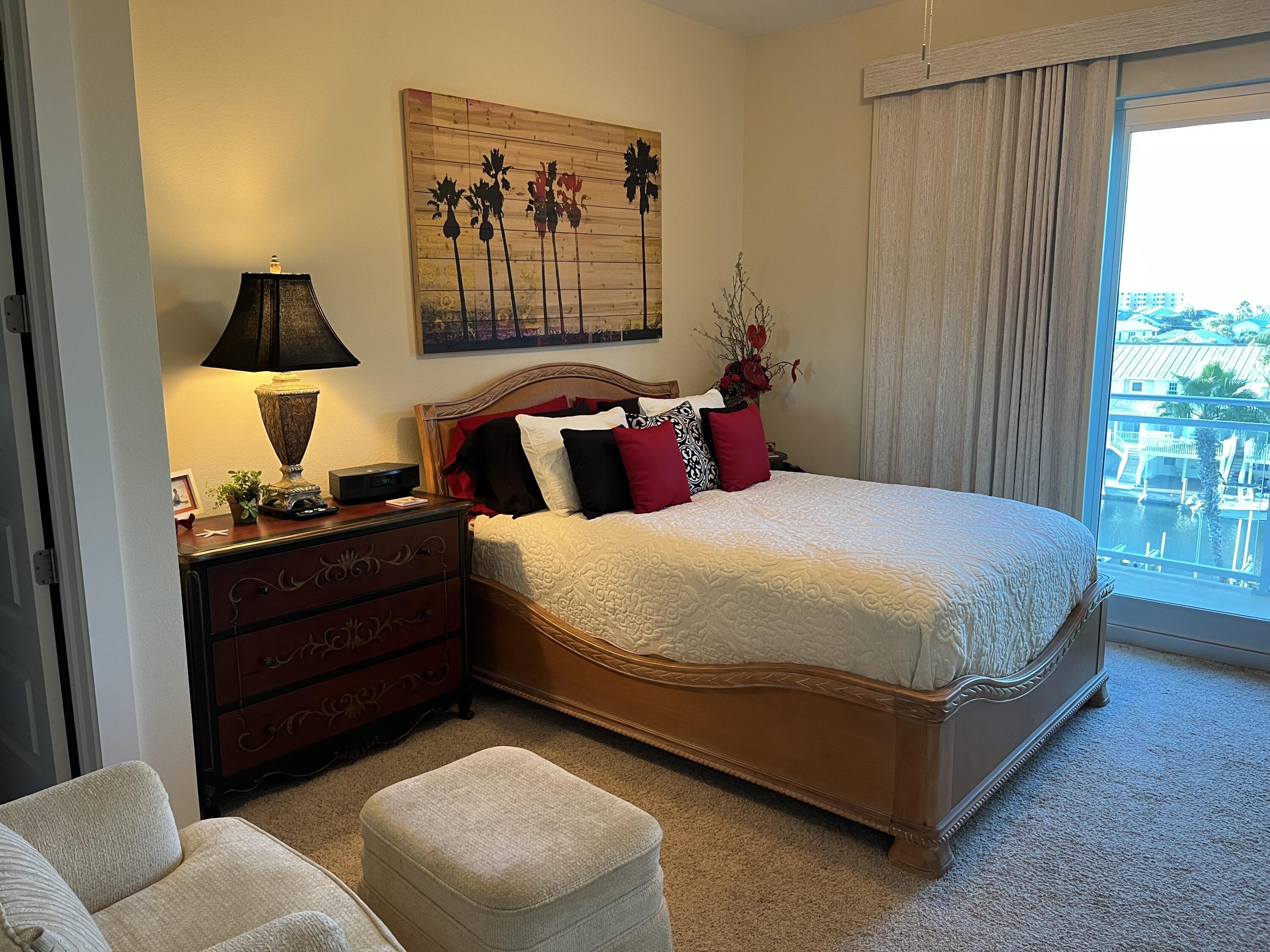 211 Durango Road, 414