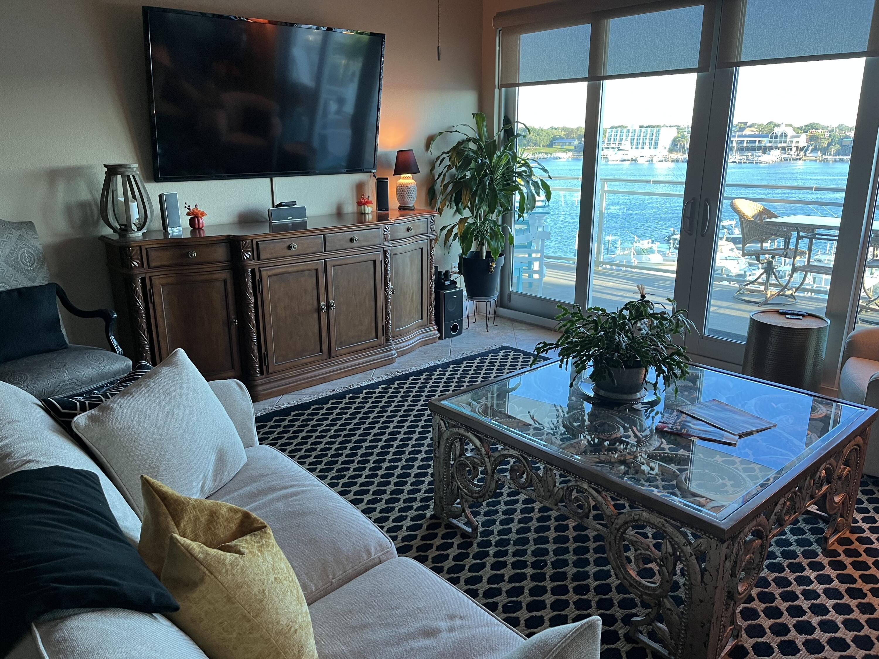 211 Durango Road, 414
